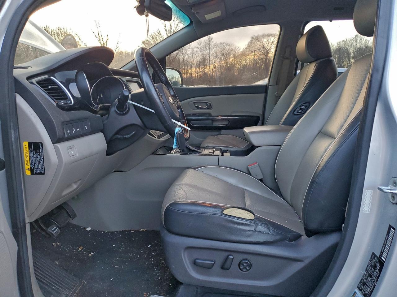 2017 Kia Sedona Ex - Image 7