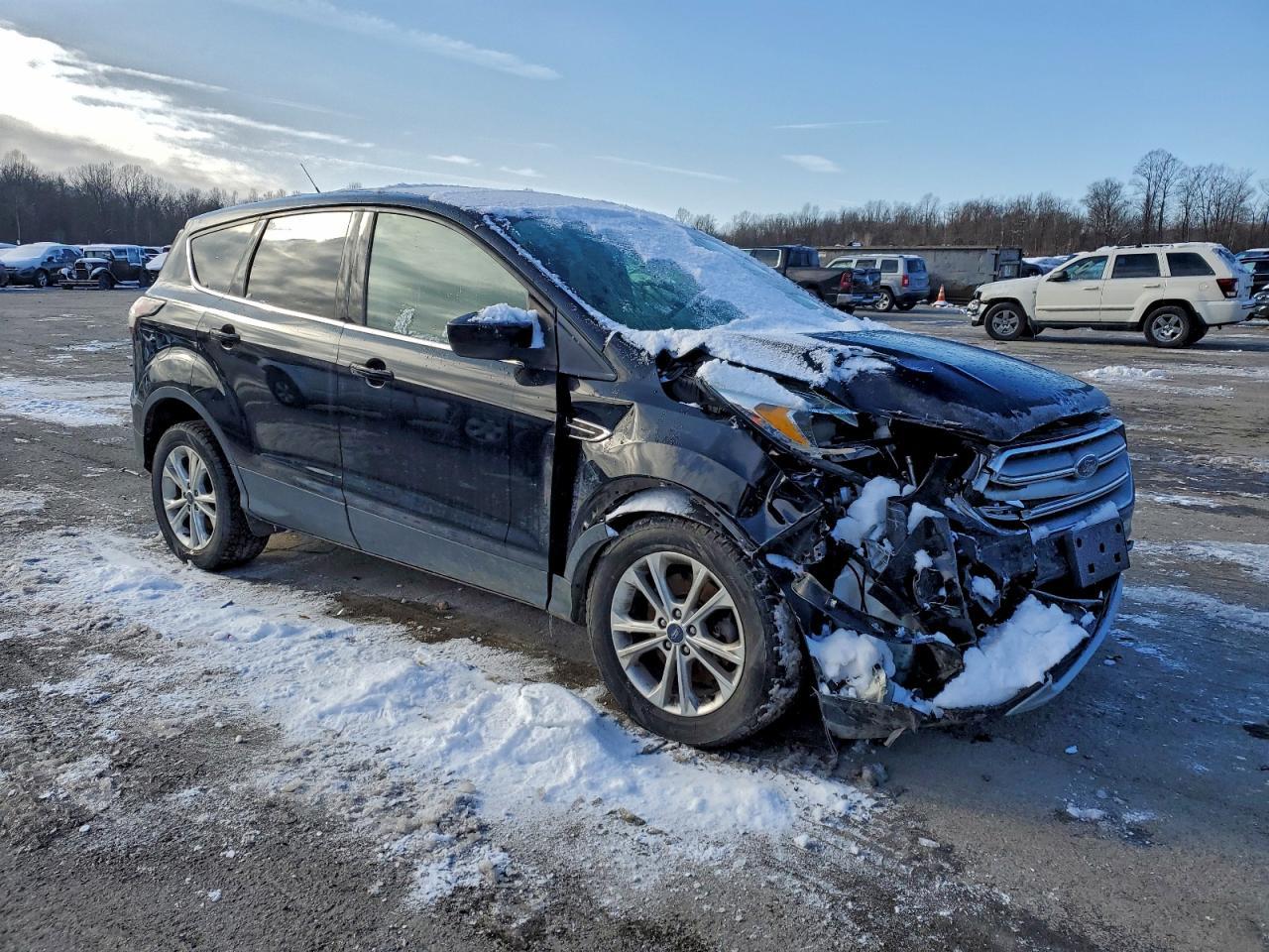 2017 Ford Escape Se - Фото 4