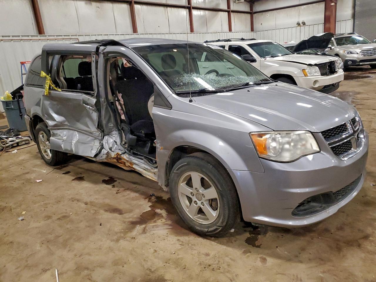 2013 Dodge Caravan - Image 4