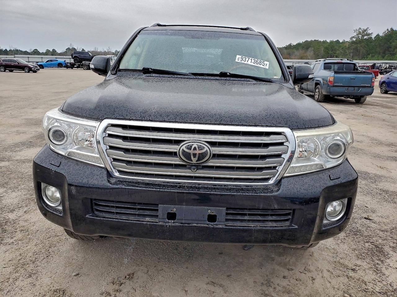 2014 Toyota Land Cruiser - Image 5