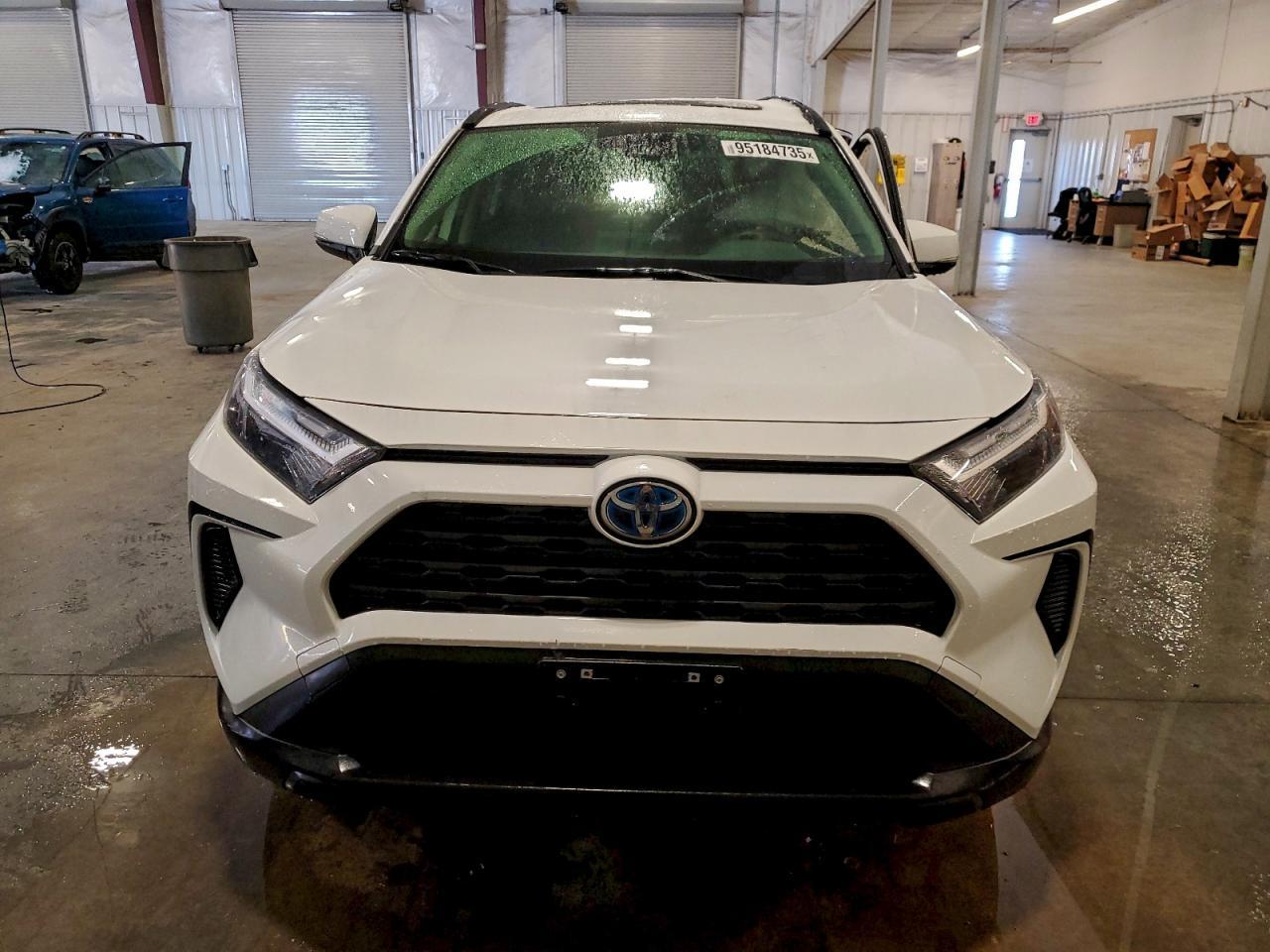 2022 Toyota Rav4 Xle - Image 5