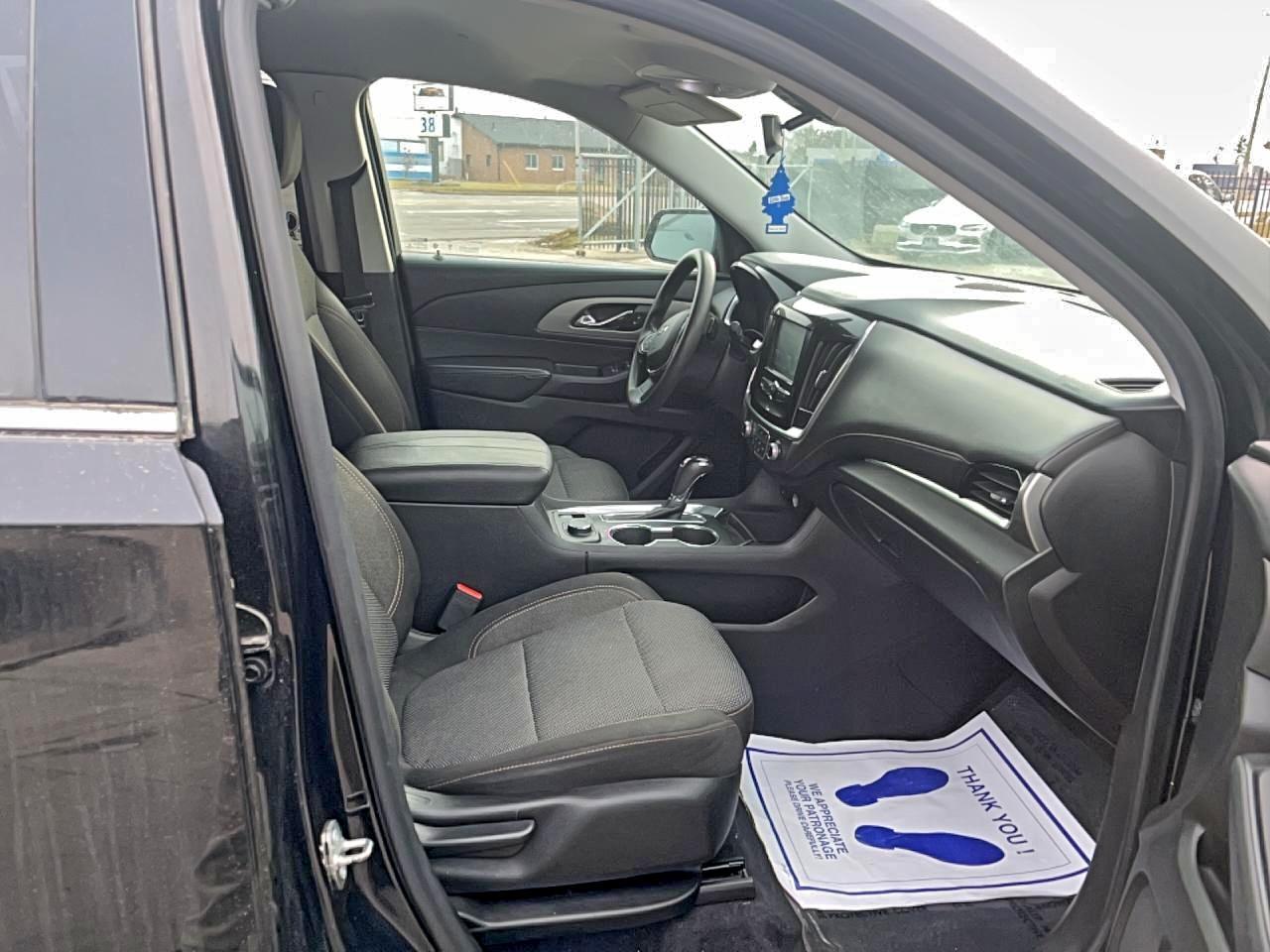 2018 Chevrolet Traverse Ls - Image 5