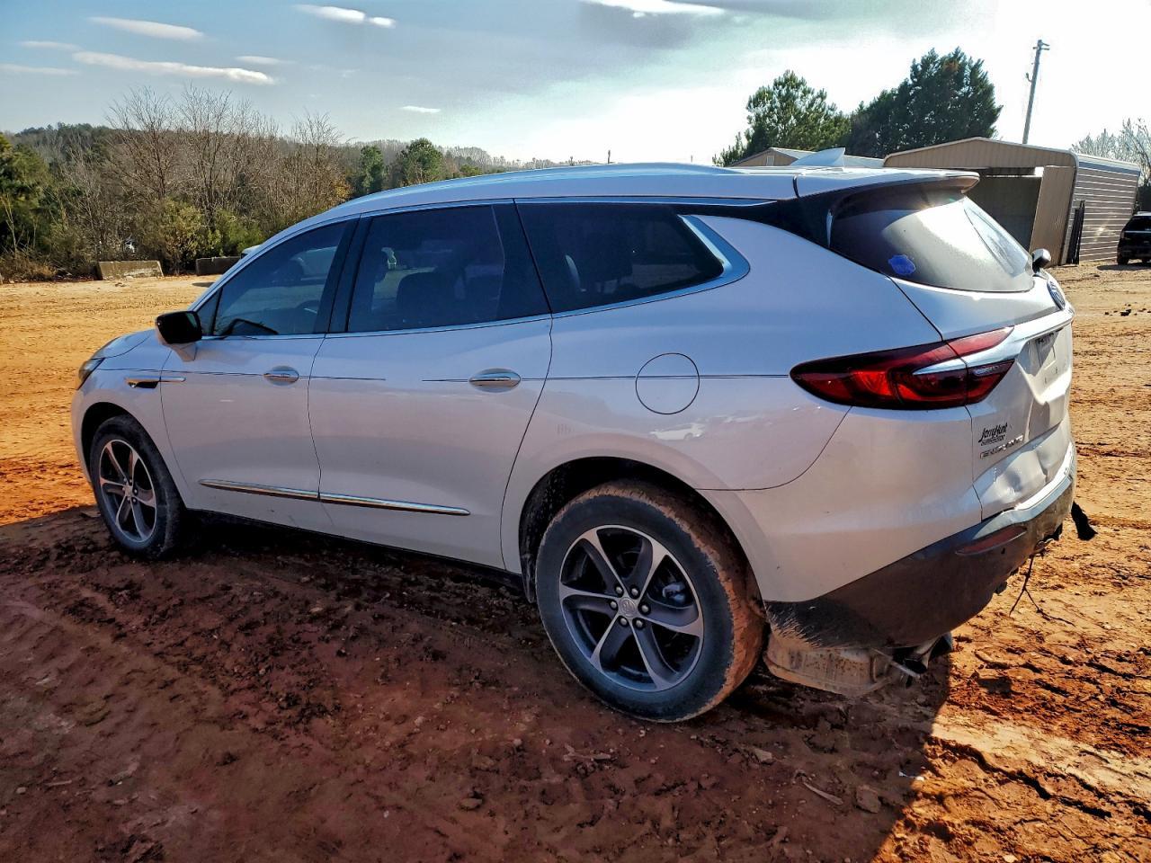 2021 Buick Enclave Essence - Фото 2