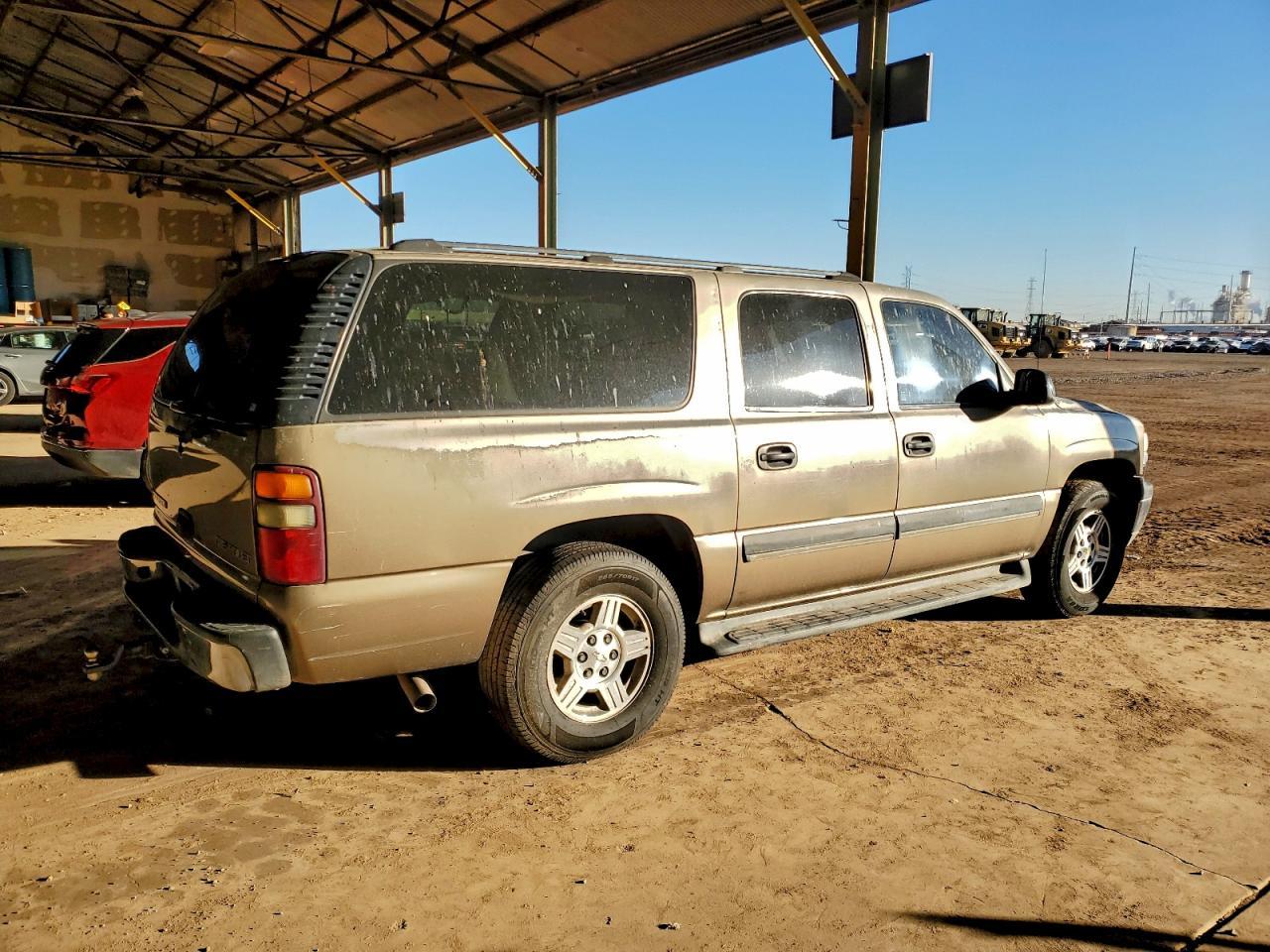 2003 Chevrolet Suburban C1500 - Фото 3