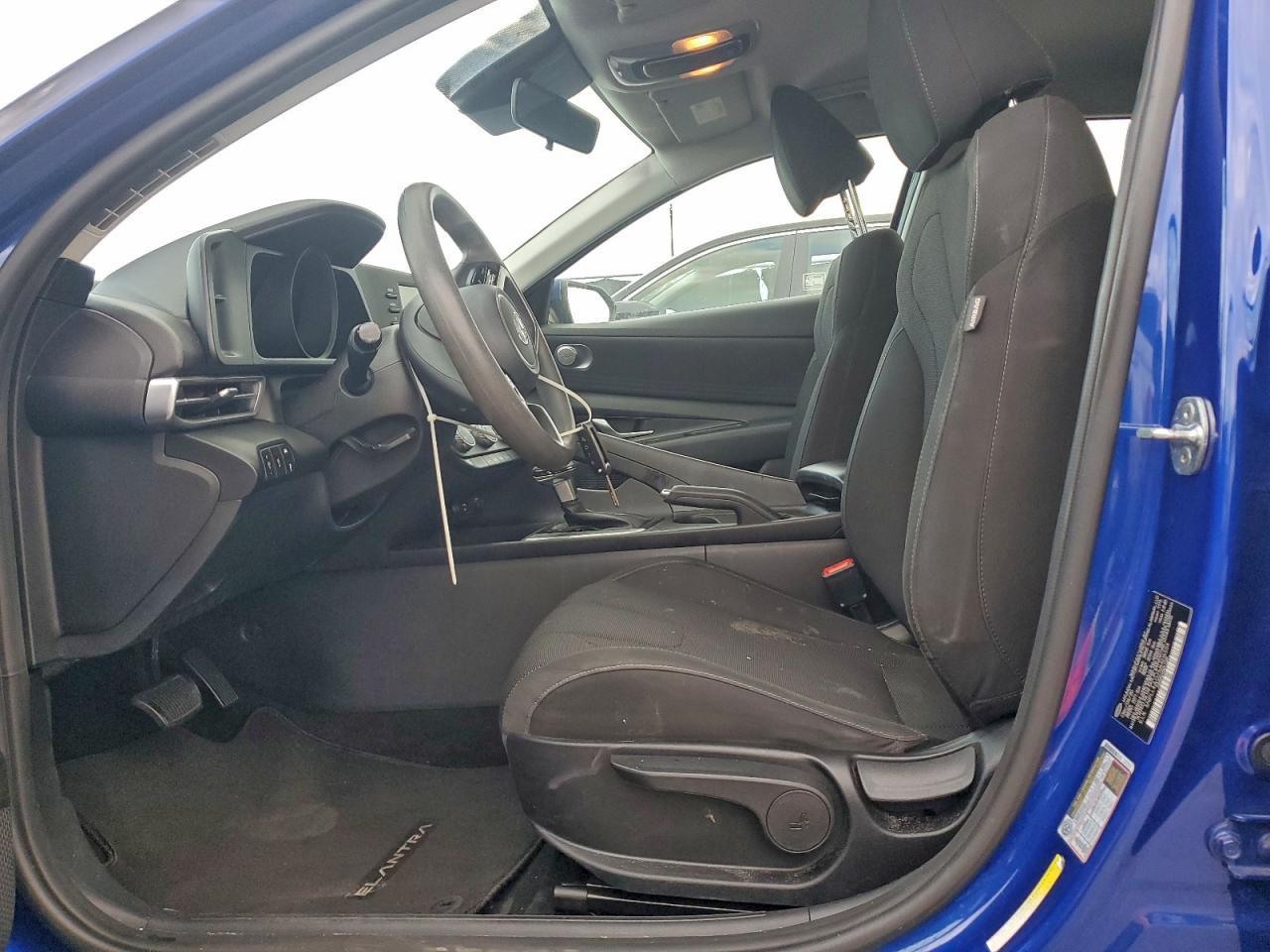 2021 Hyundai Elantra Se - Image 7