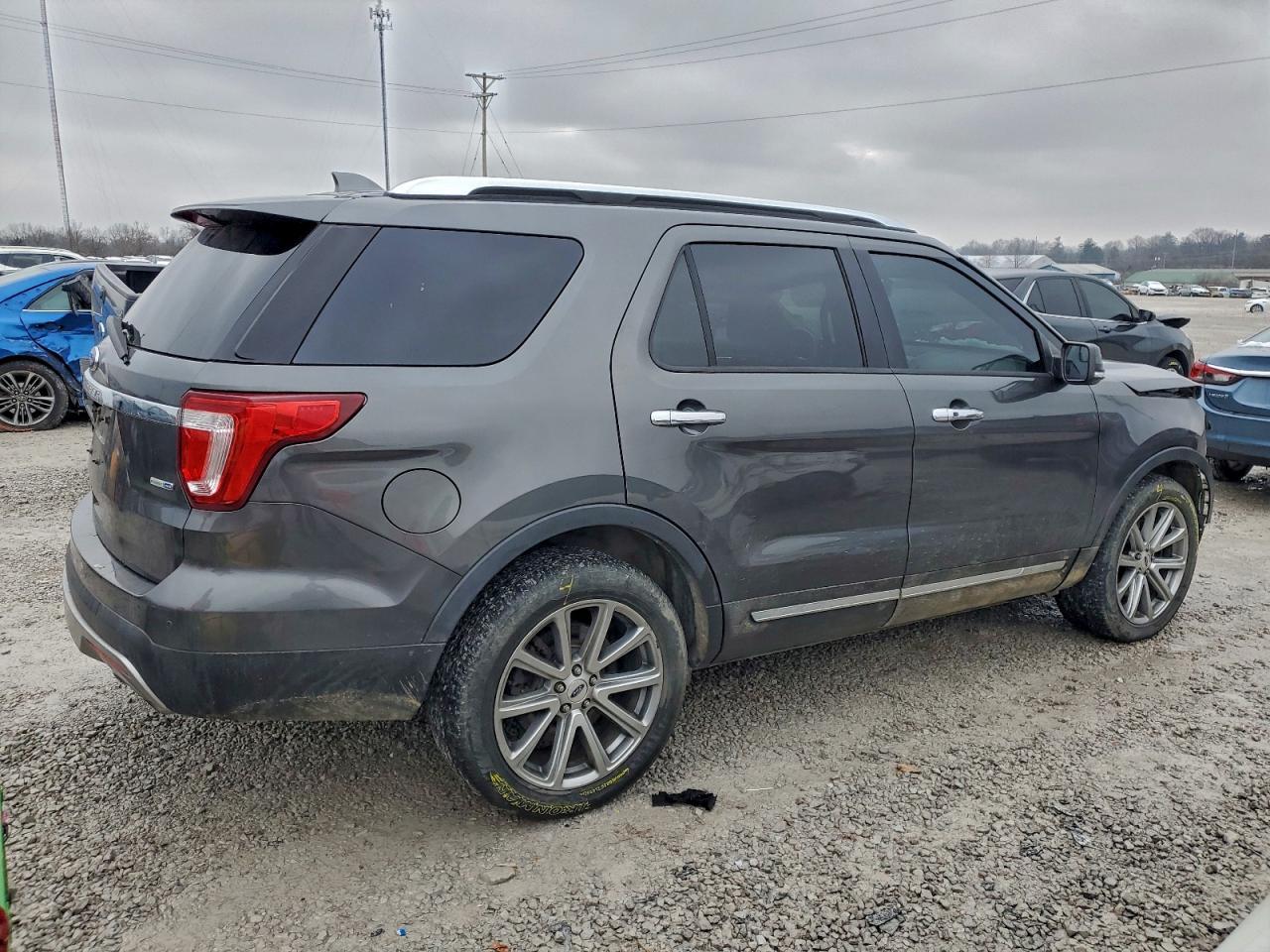 2016 Ford Explorer Limited - Image 3