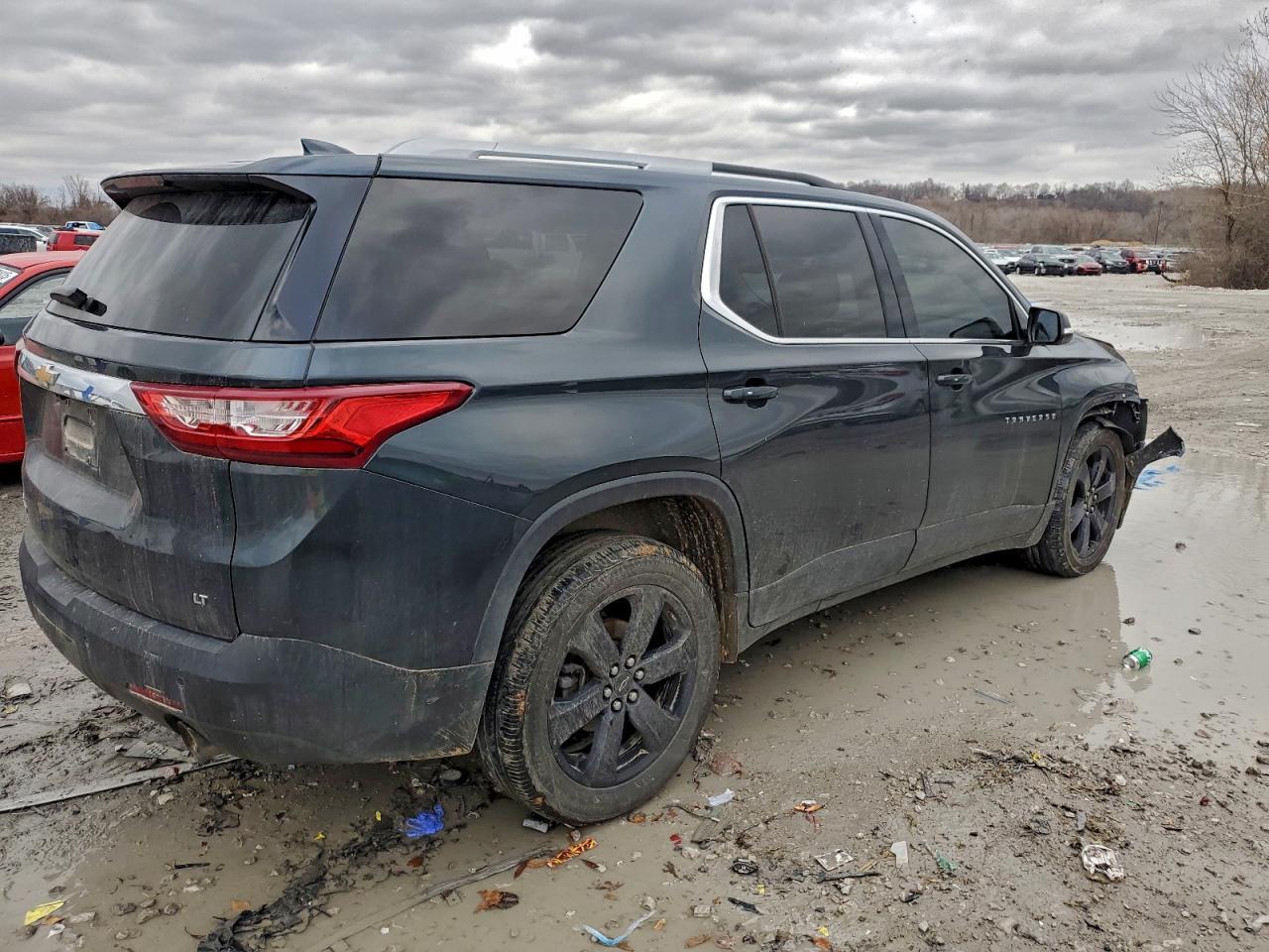 2018 Chev Traverse - Фото 3
