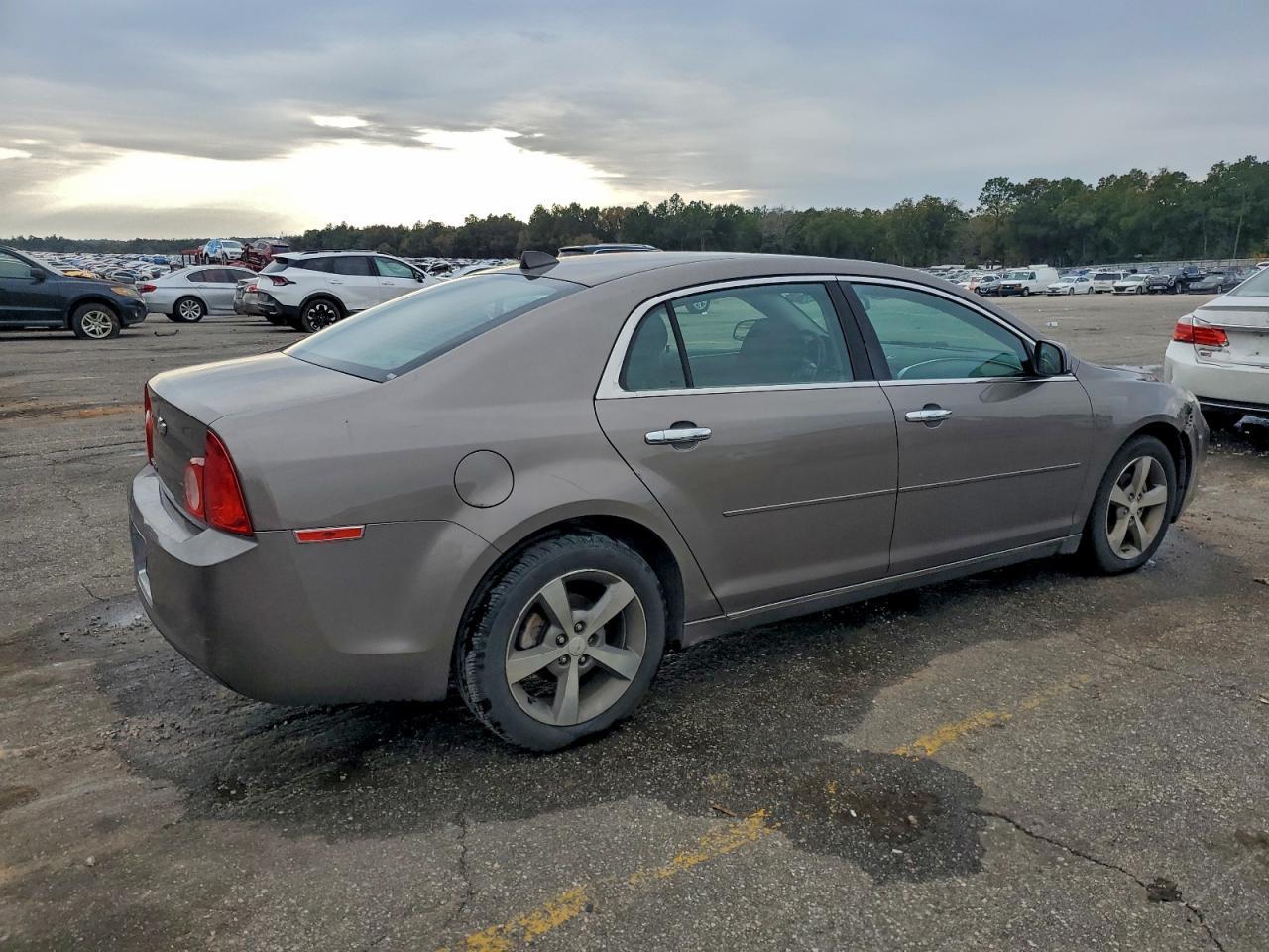 2012 Chevrolet Malibu 1Lt - Фото 3