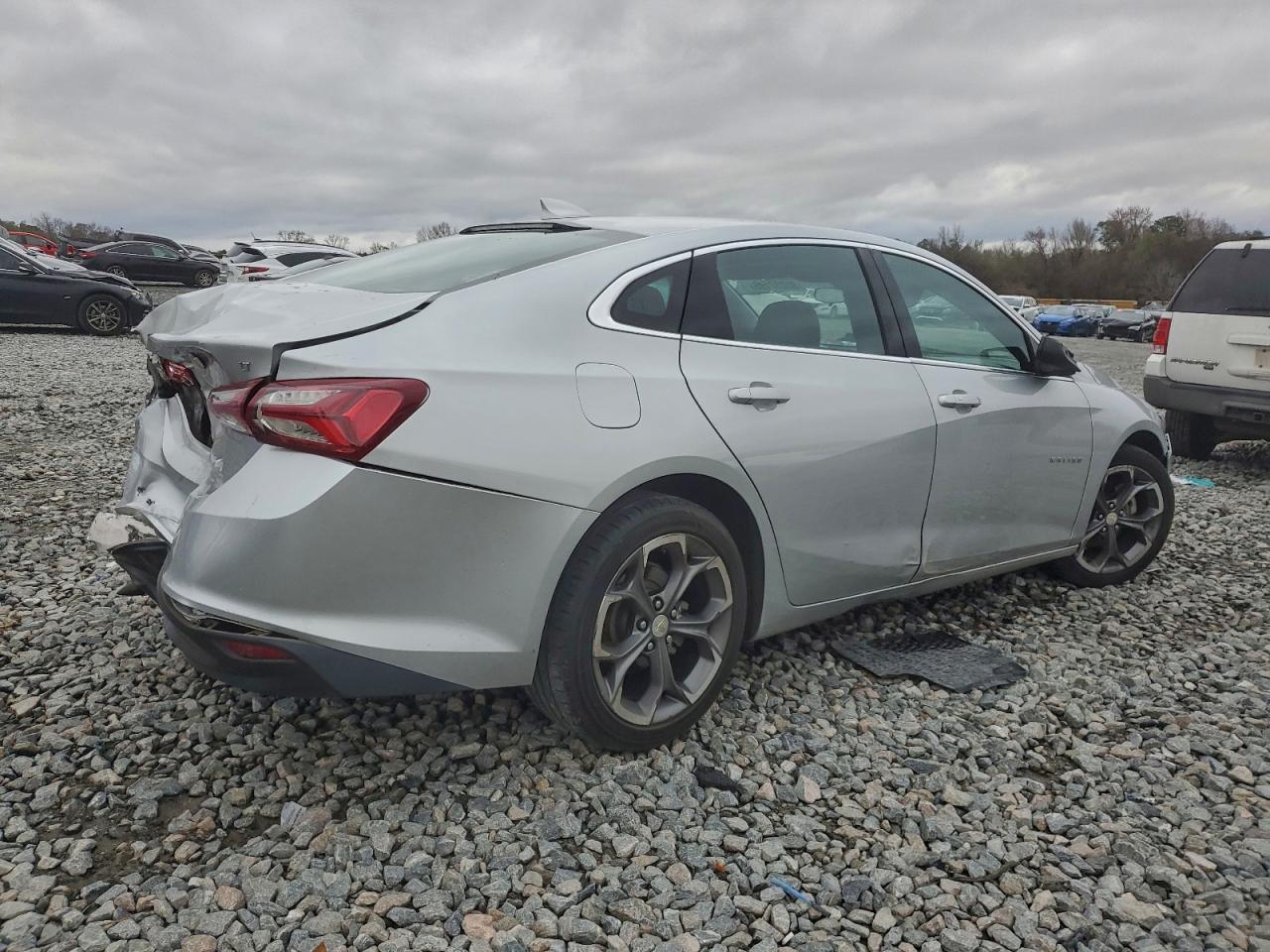 2021 Chevrolet Malibu Lt - Фото 3