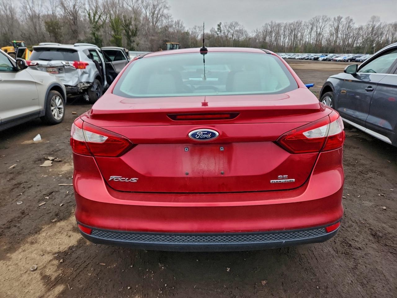 2012 Ford Focus Se - Фото 6