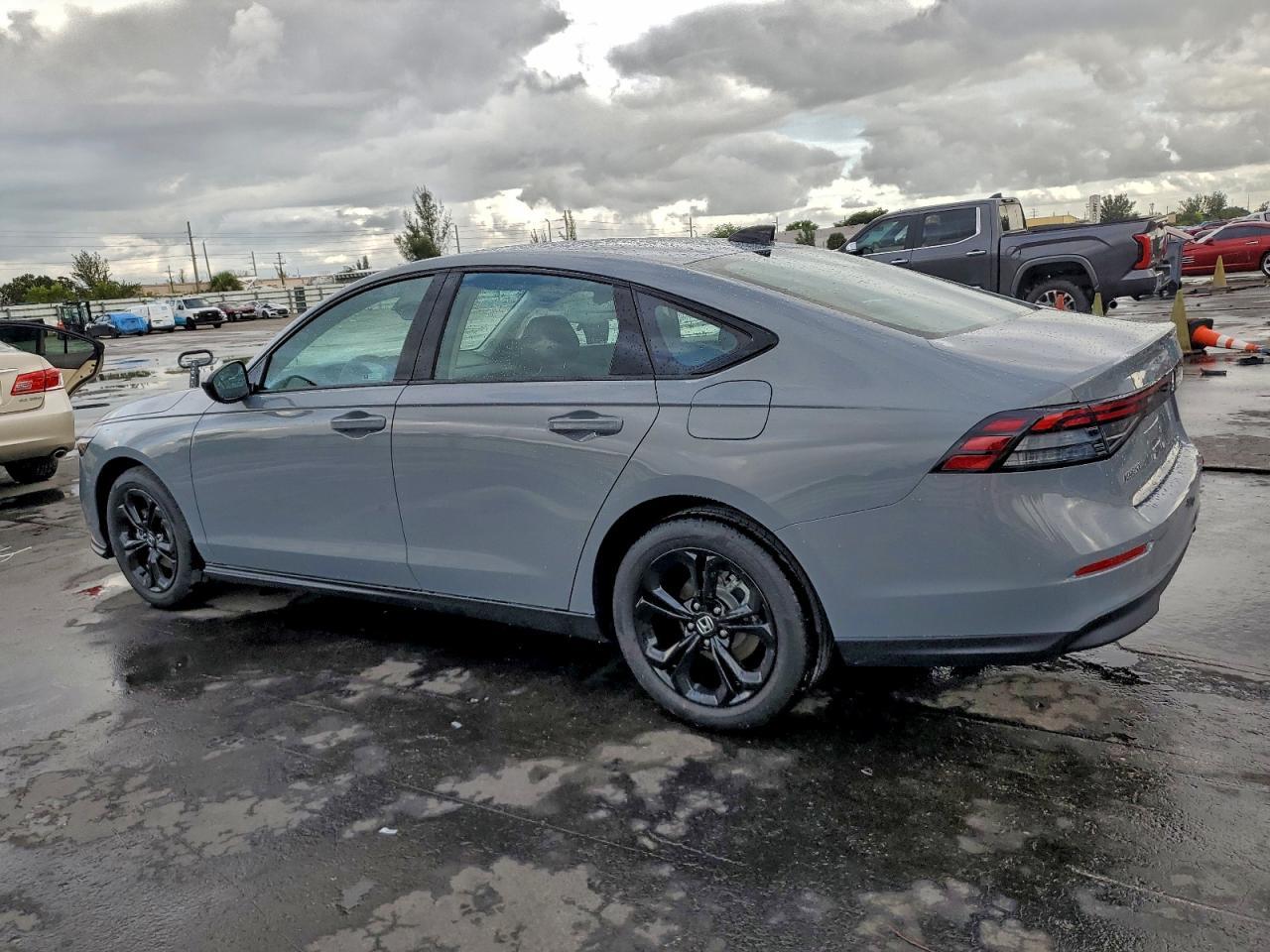 2025 Honda Accord Se - Фото 2