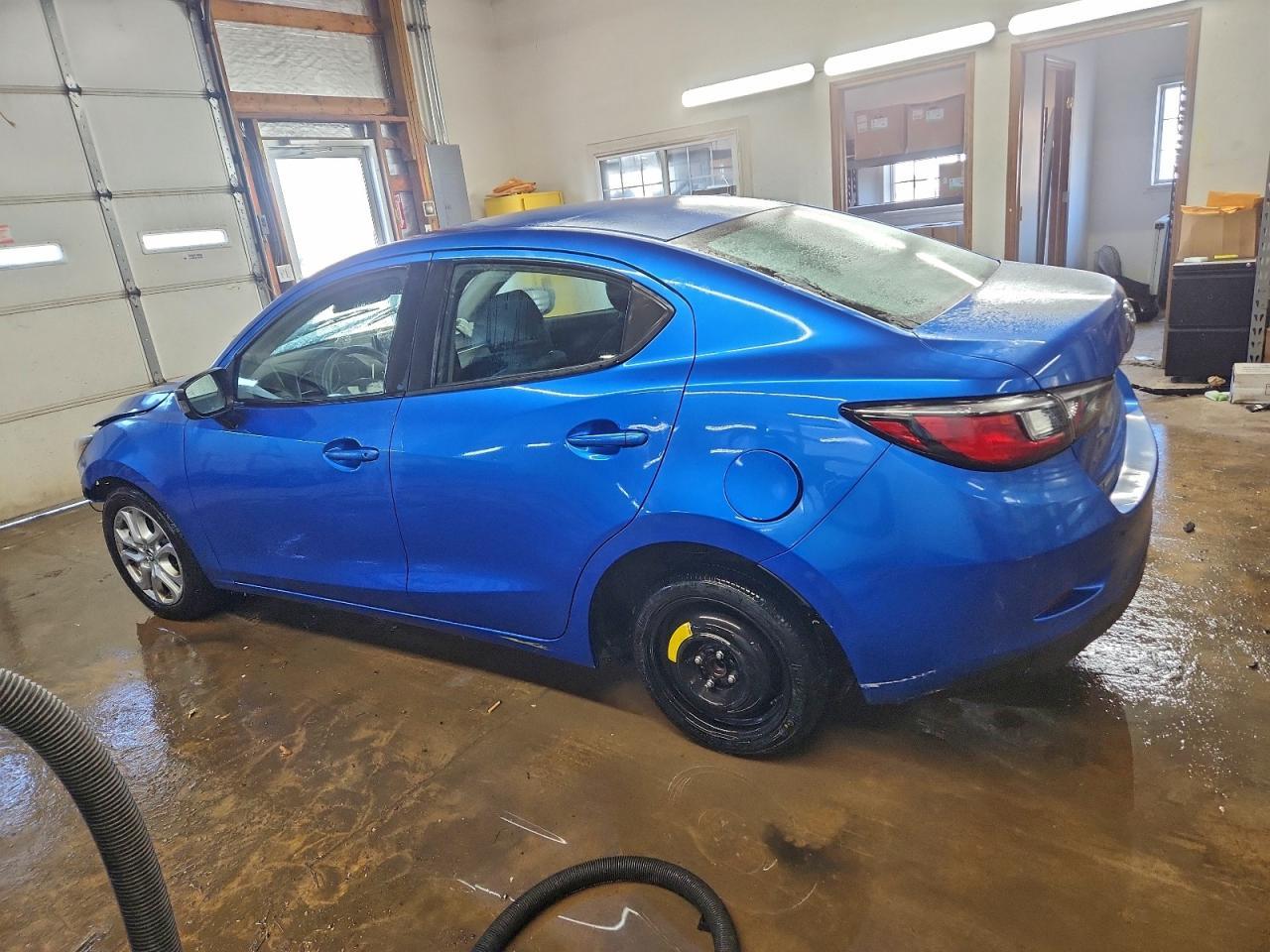 2017 Toyota Yaris Ia Base - Image 2