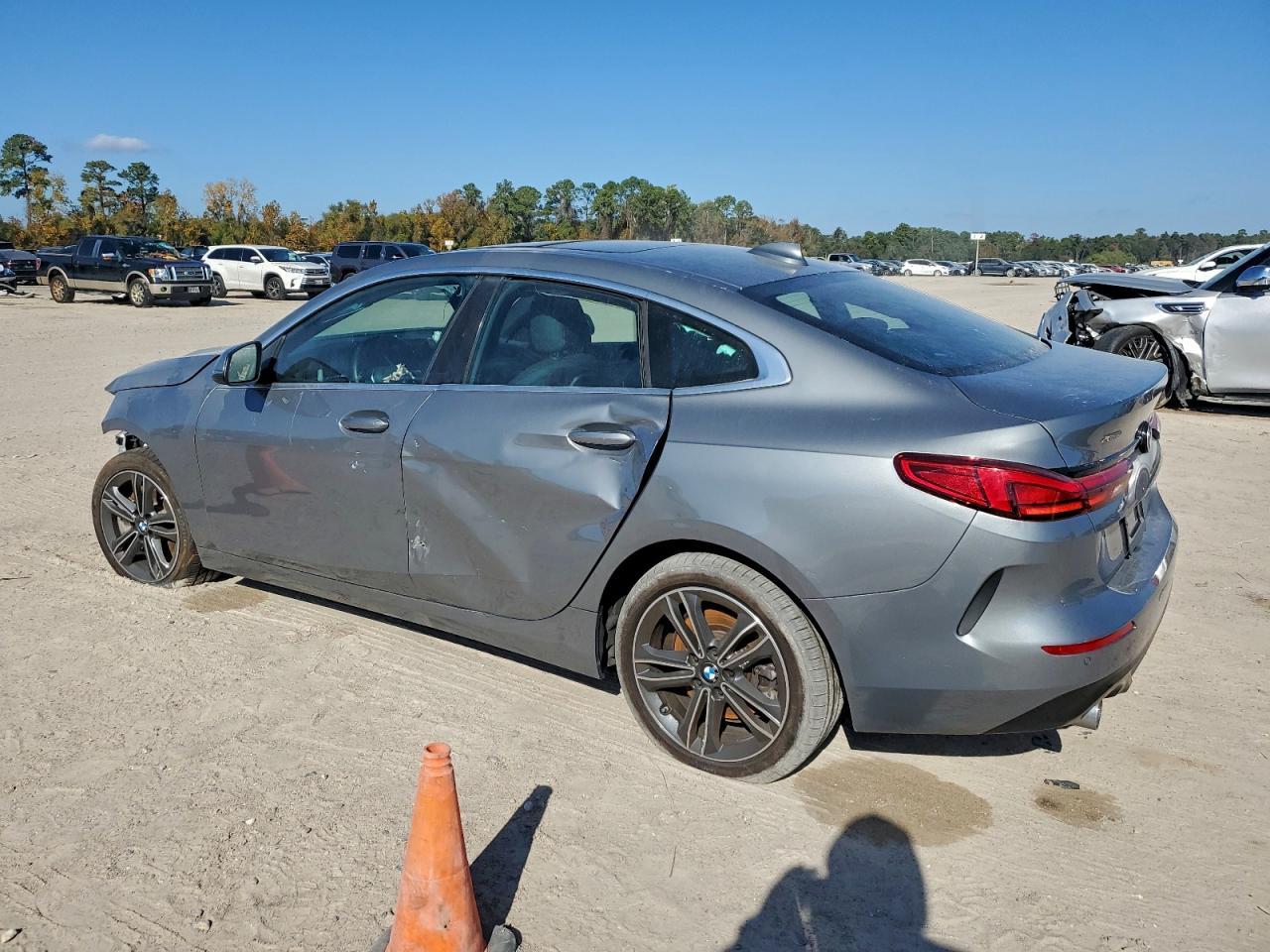 2024 BMW 228Xi - Фото 2