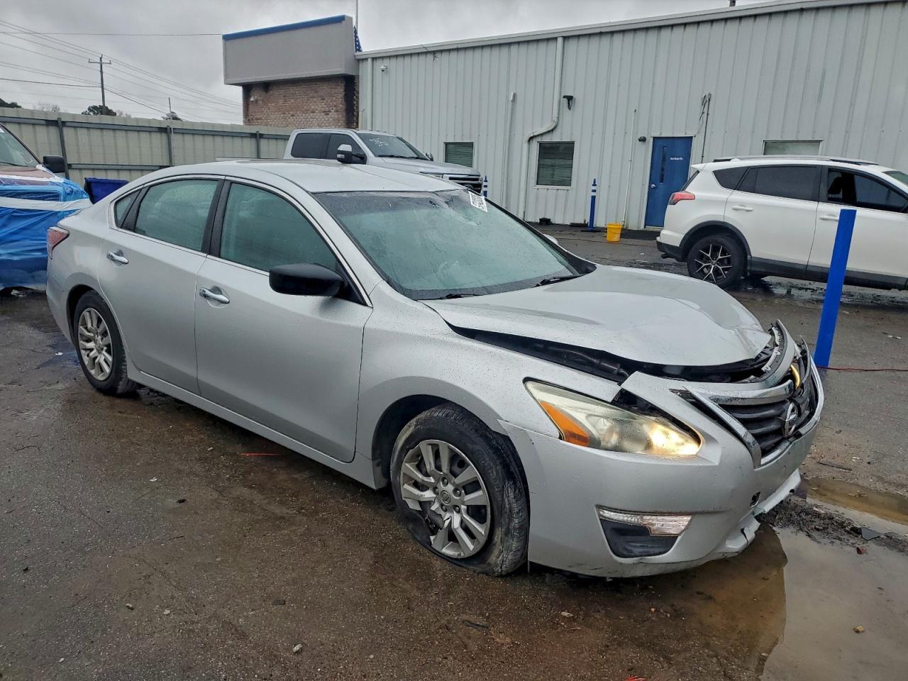 2015 Nissan Altima 2.5 - Image 4