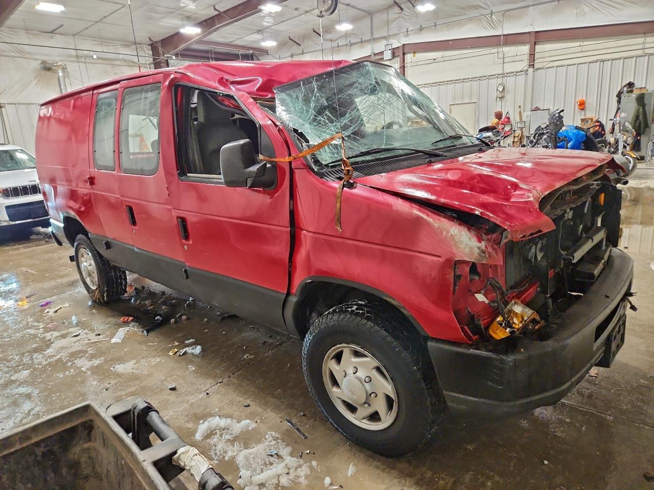 2010 Ford Econoline E350 Super Duty Van - Image 4