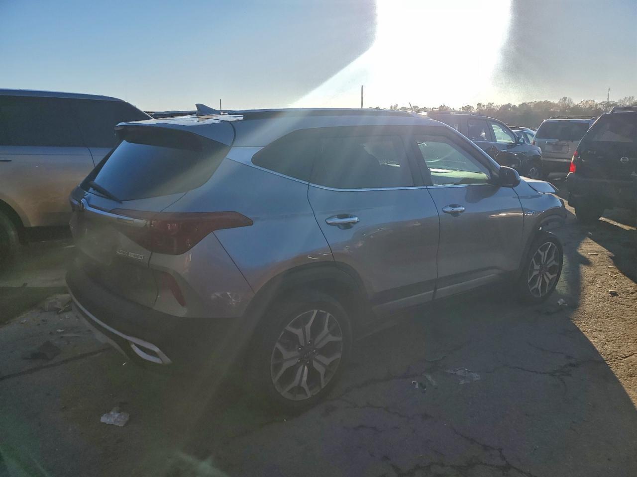 2021 Kia Seltos Sx - Image 3