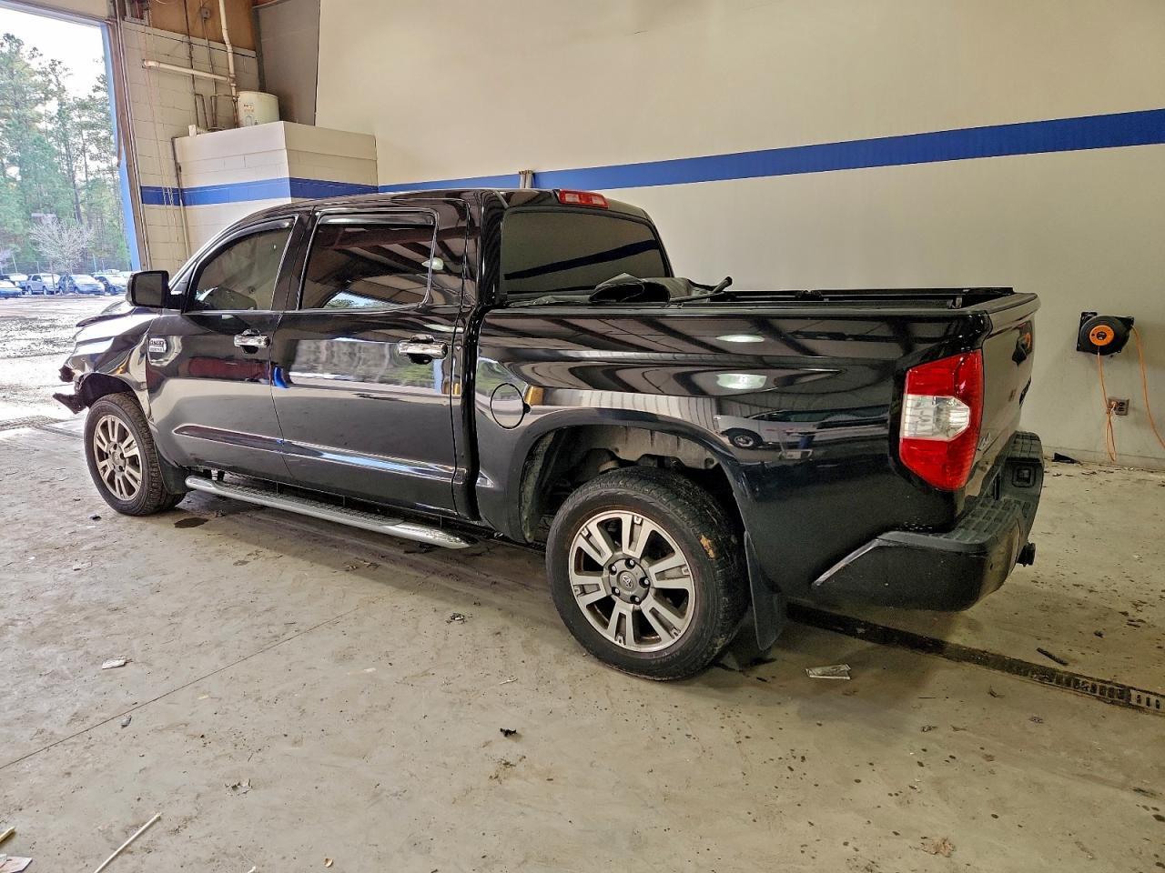 2017 Toyota Tundra Crewmax 1794 - Фото 2