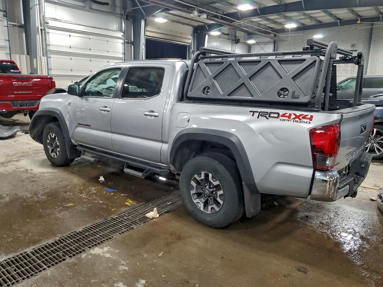 2019 Toyota Tacoma Double Cab - Image 2