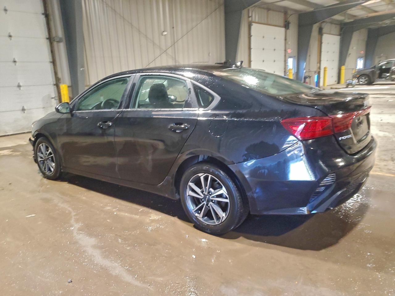 2024 Kia Forte Lx - Фото 2