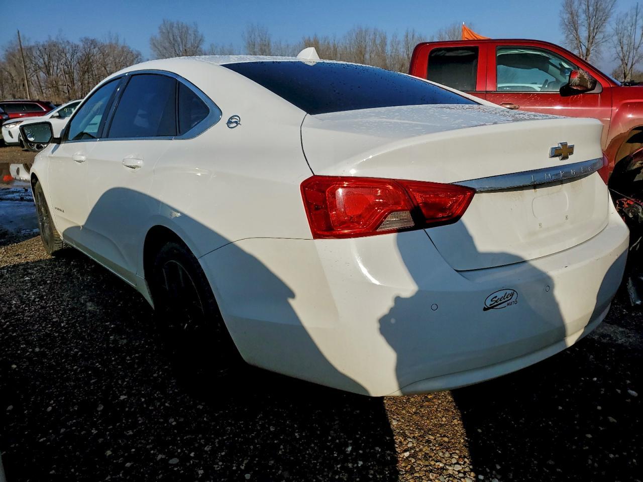 2014 Chevrolet Impala Lt - Image 2