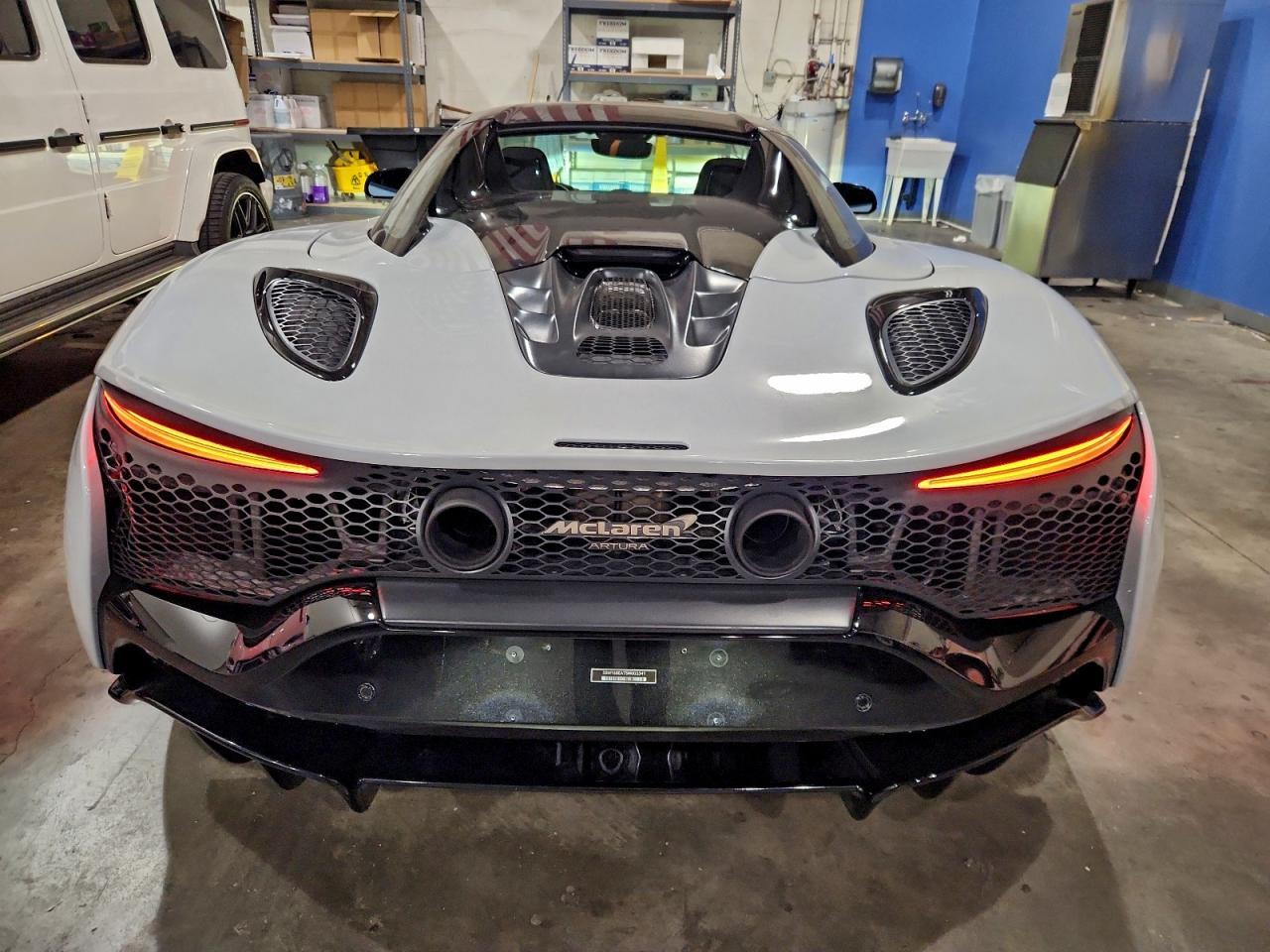 2025 Mclaren Automotive Artura - Фото 6