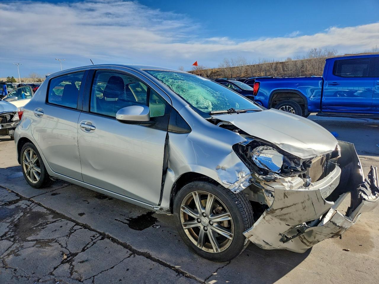 2012 Toyota Yaris - Image 4