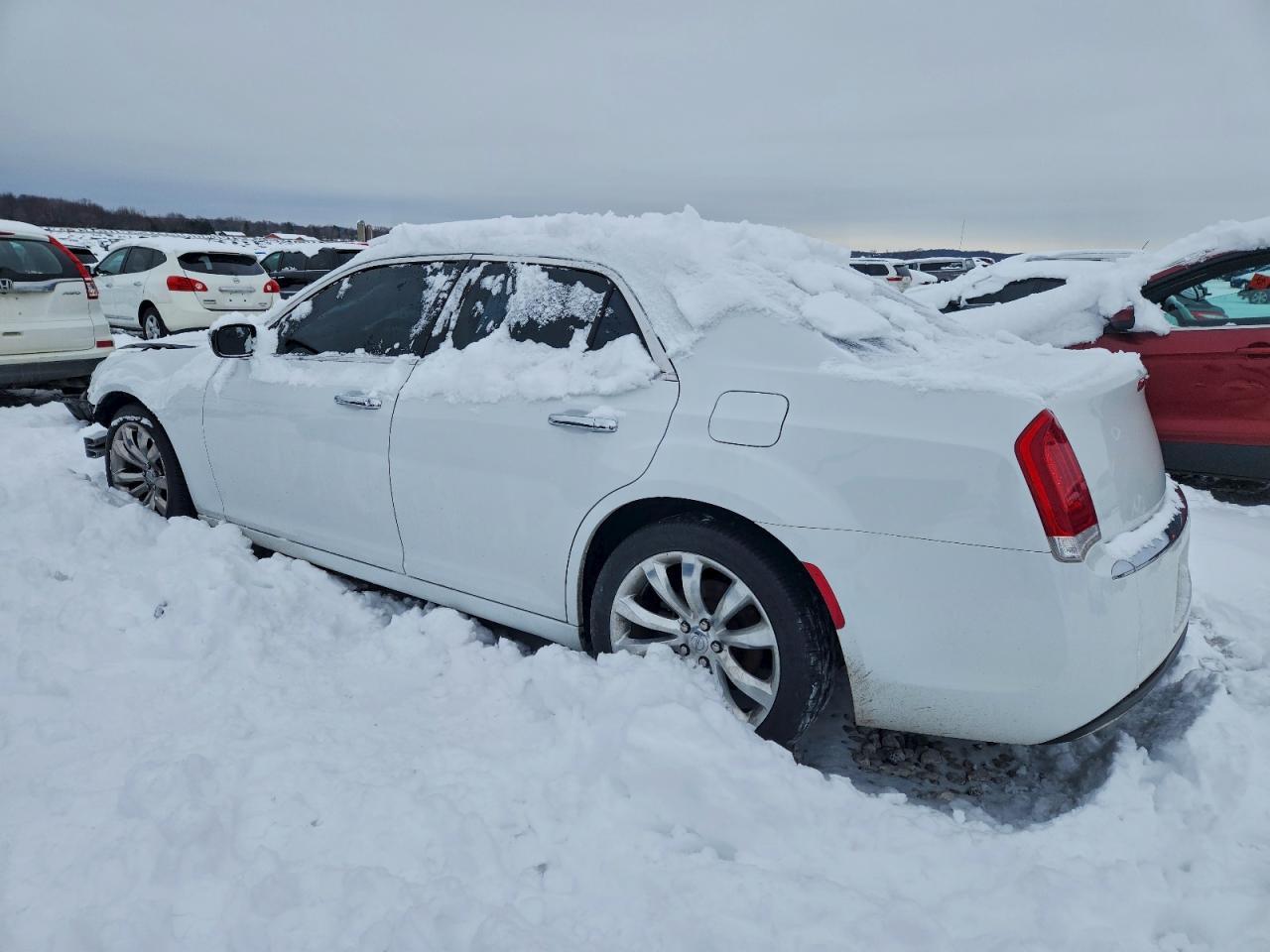 2020 Chrysler 300 Limited - Фото 2