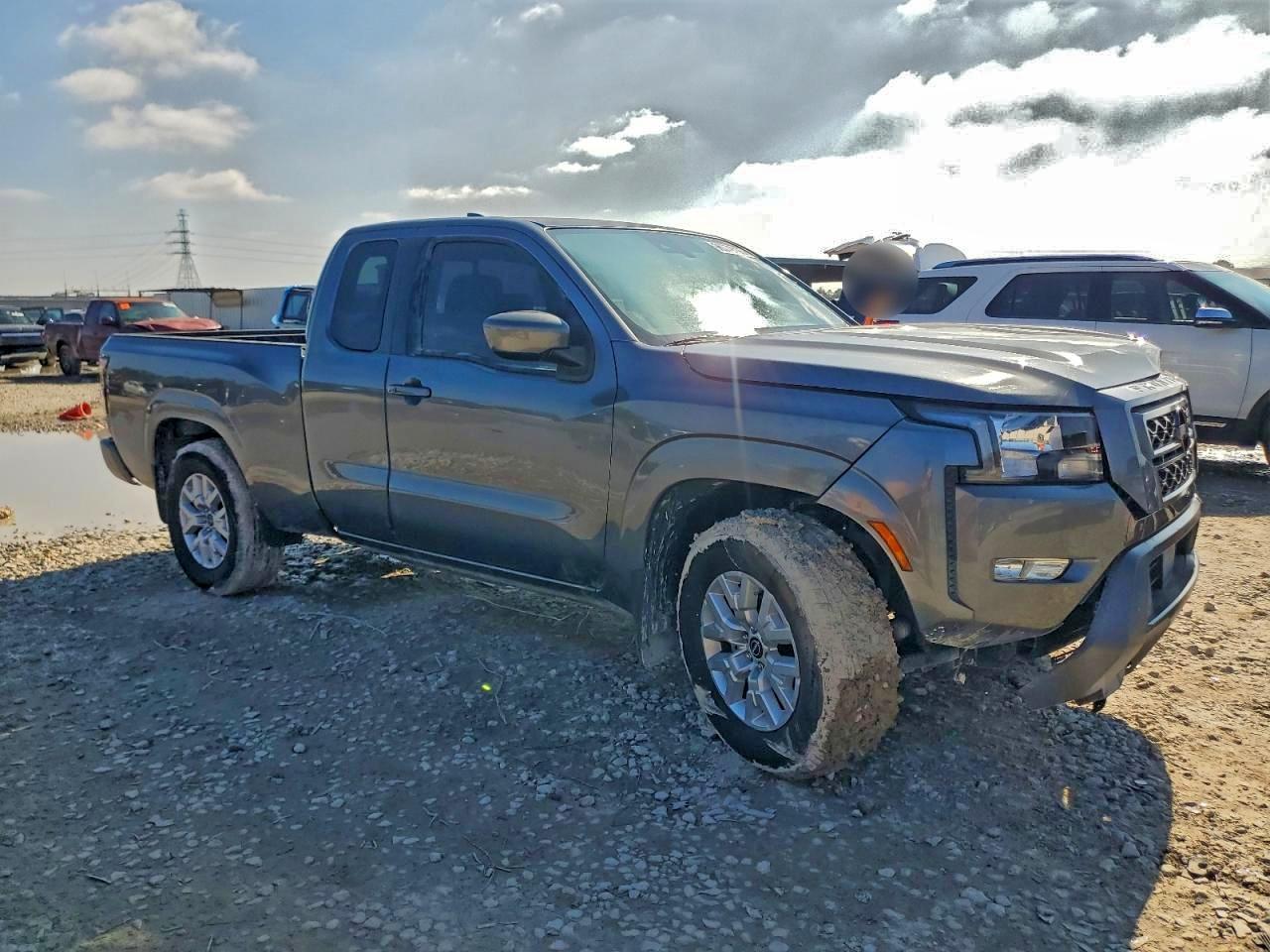 2024 Nissan Frontier S - Image 4