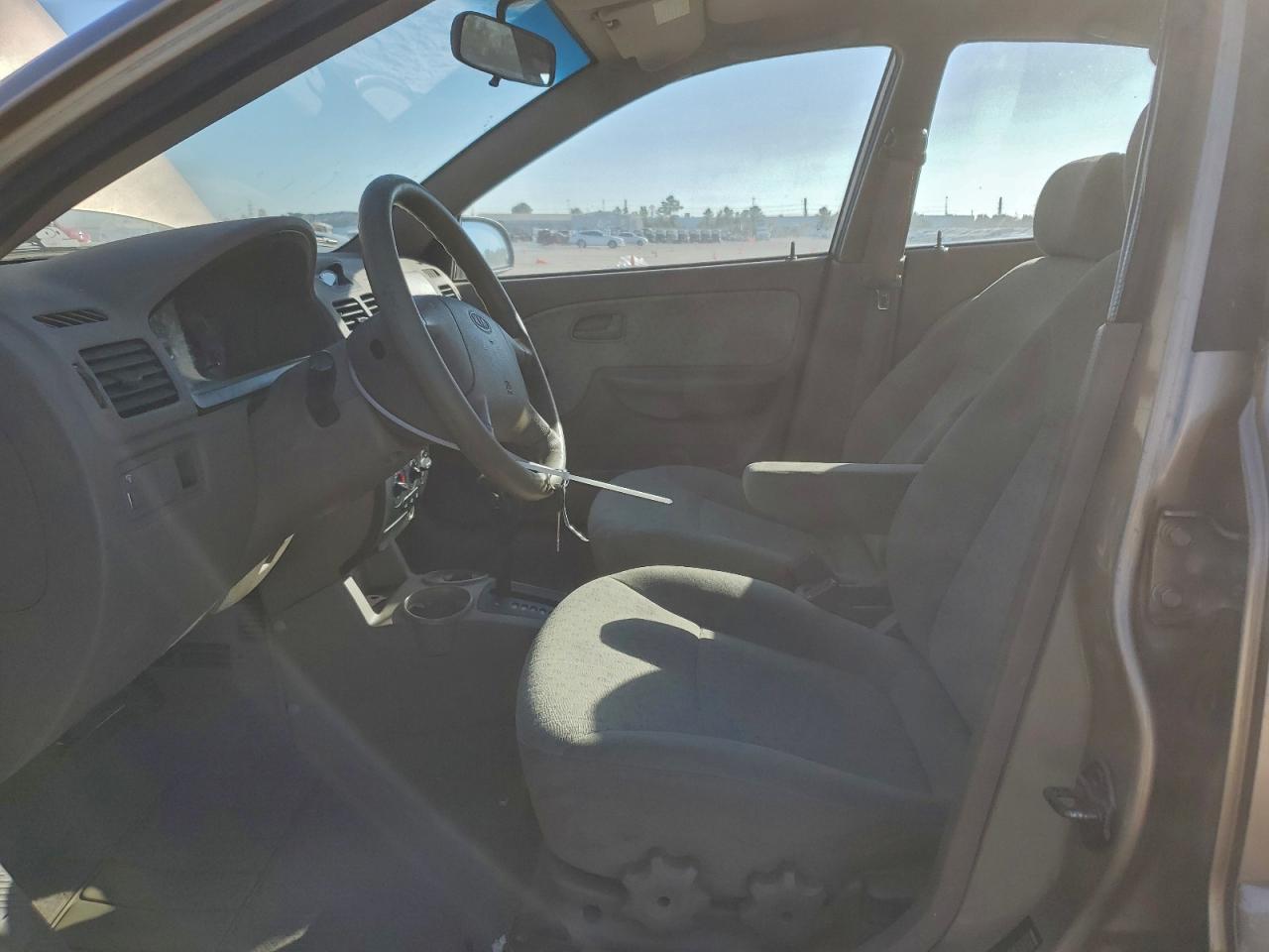 2004 Kia Rio - Фото 7