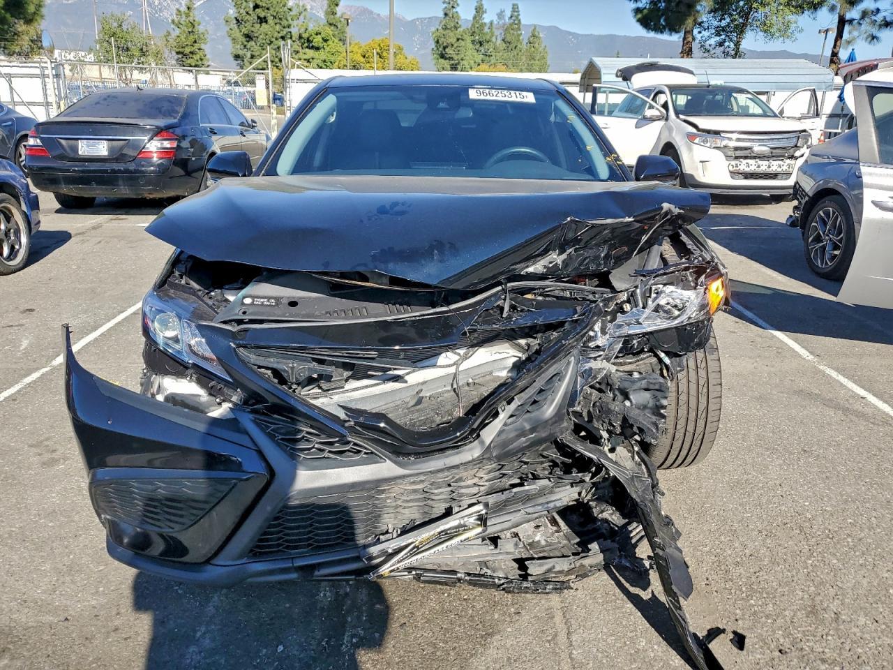 2024 Toyota Camry Se - Фото 5