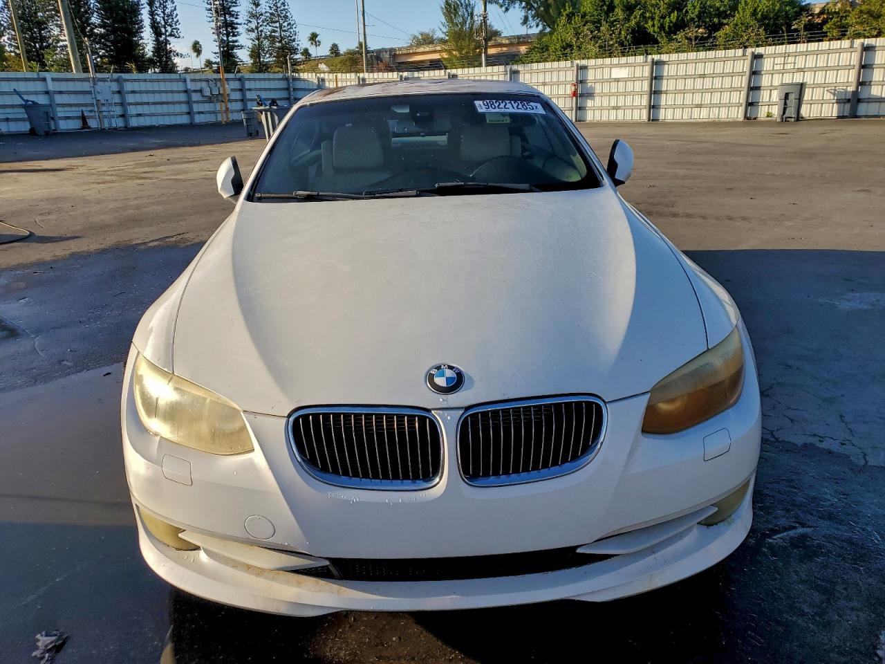 2011 BMW 335 I - Image 5