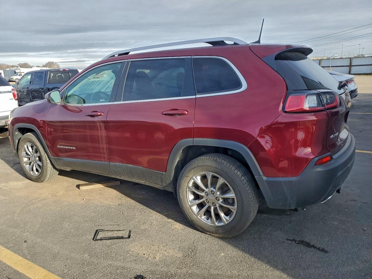 2019 Jeep Cherokee Latitude Plus - Фото 2