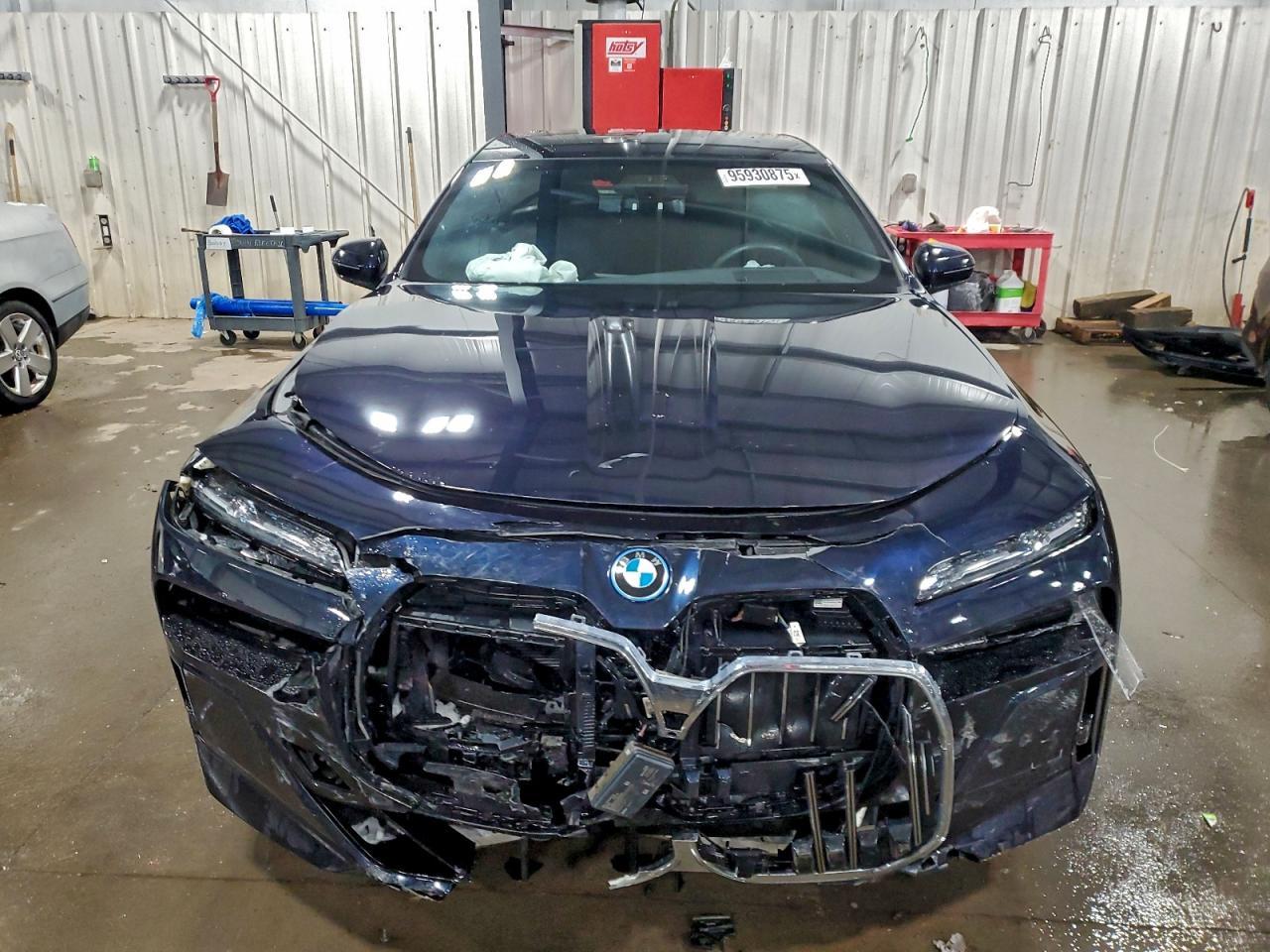 2023 BMW I7 xDrive60 - Фото 5