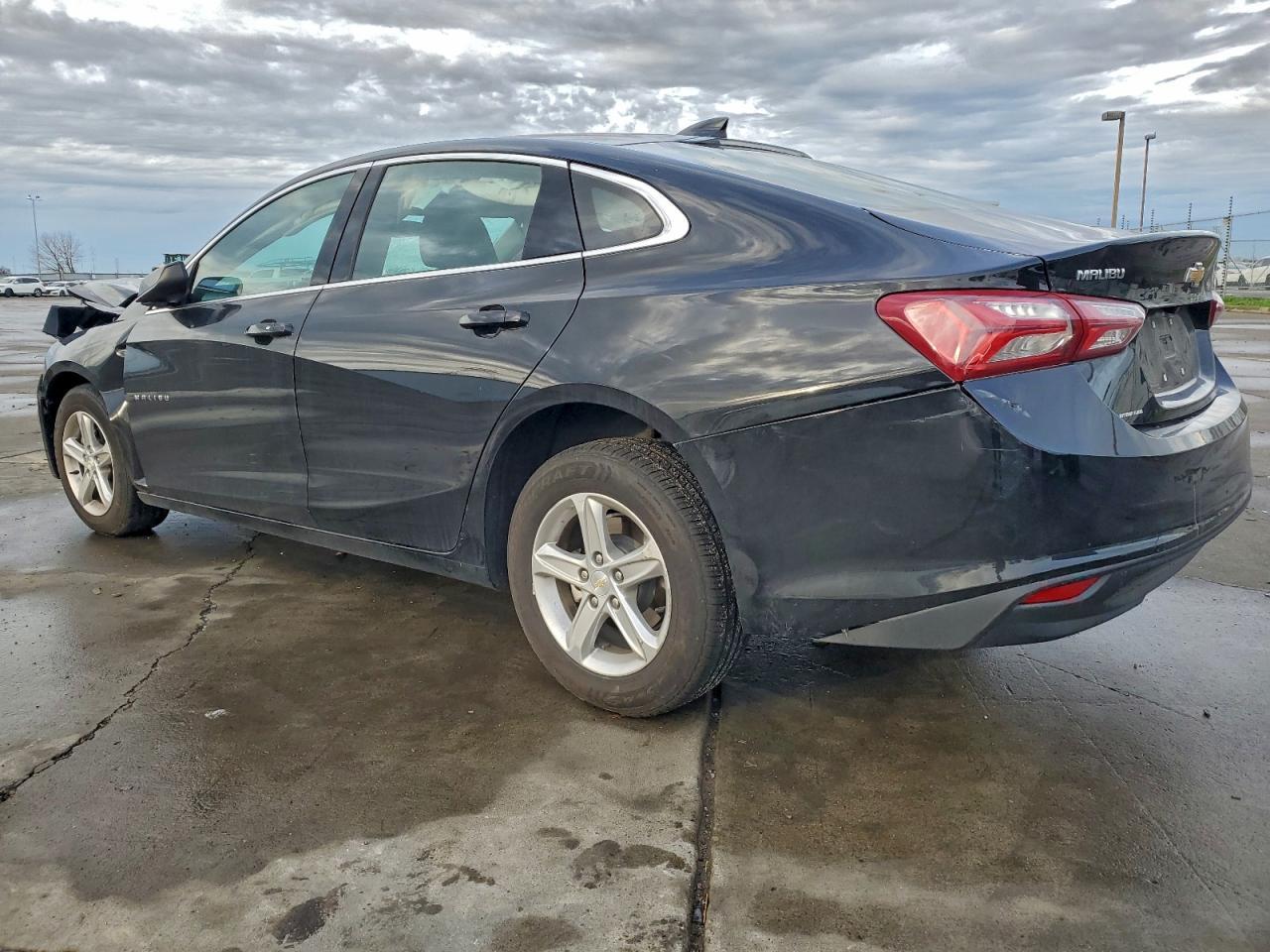 2022 Chevrolet Malibu Lt - Фото 2