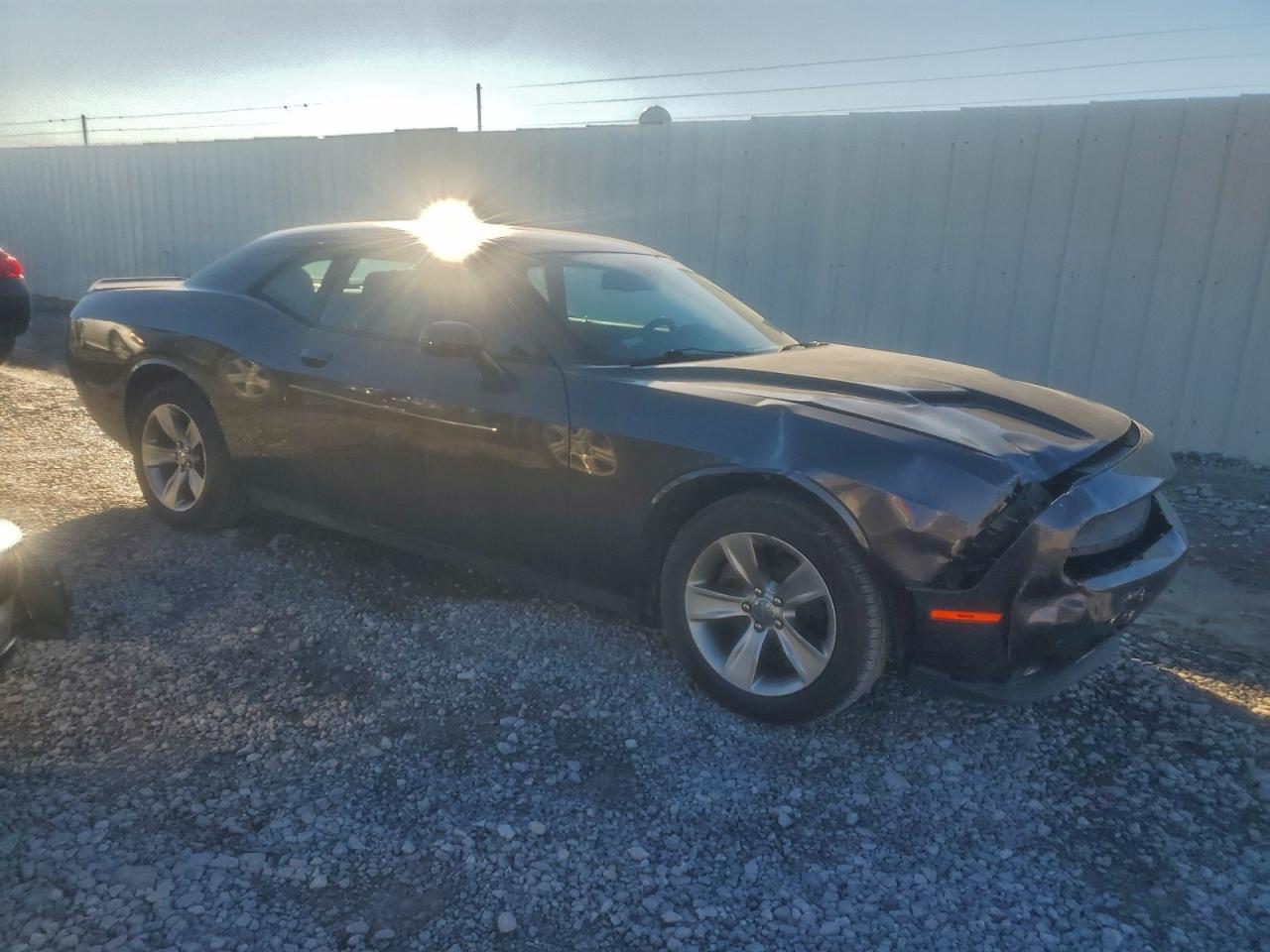 2018 Dodge Challenger Sxt - Image 4