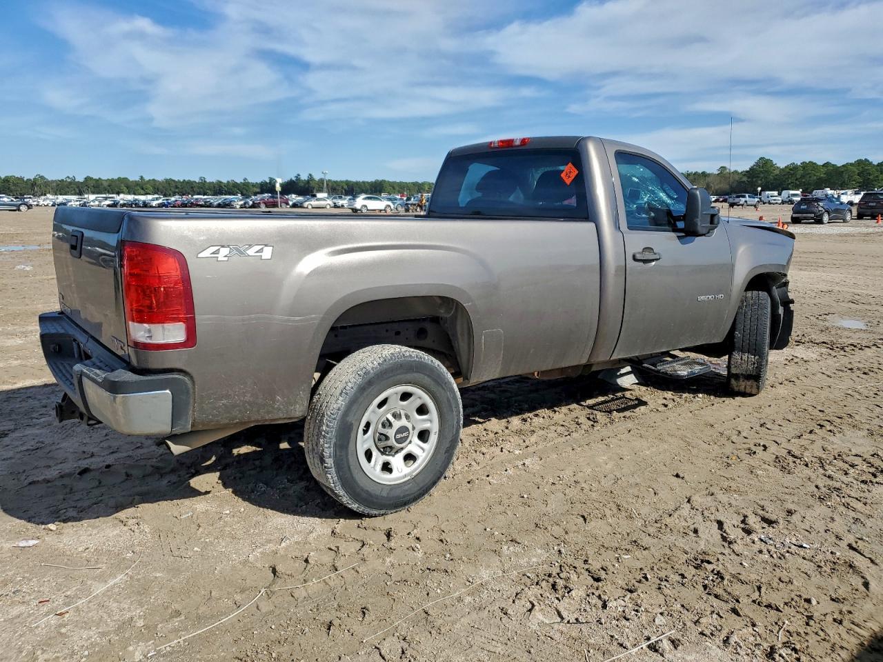 2012 GMC Sierra K2500 Heavy Duty - Фото 3