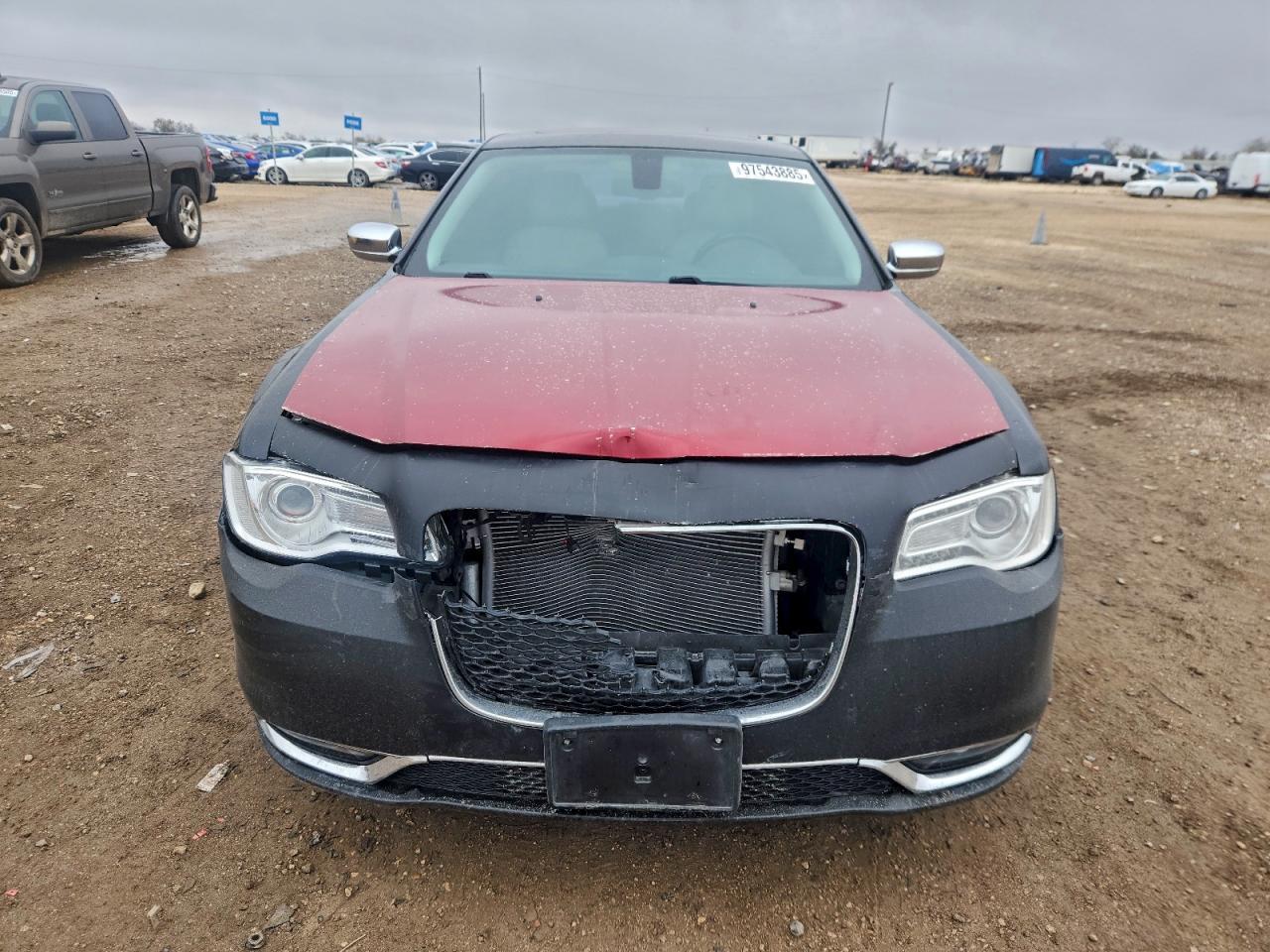 2015 Chrysler 300C - Image 5