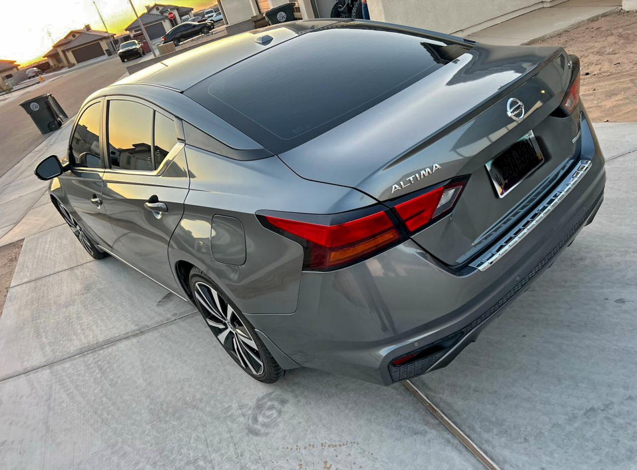 2022 Nissan Altima Sr - Image 3