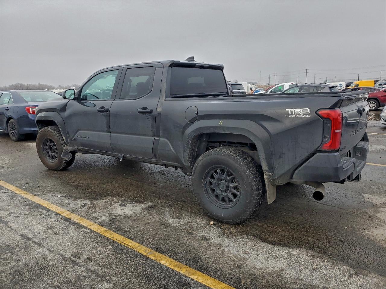 2024 Toyota Tacoma Double Cab - Image 2