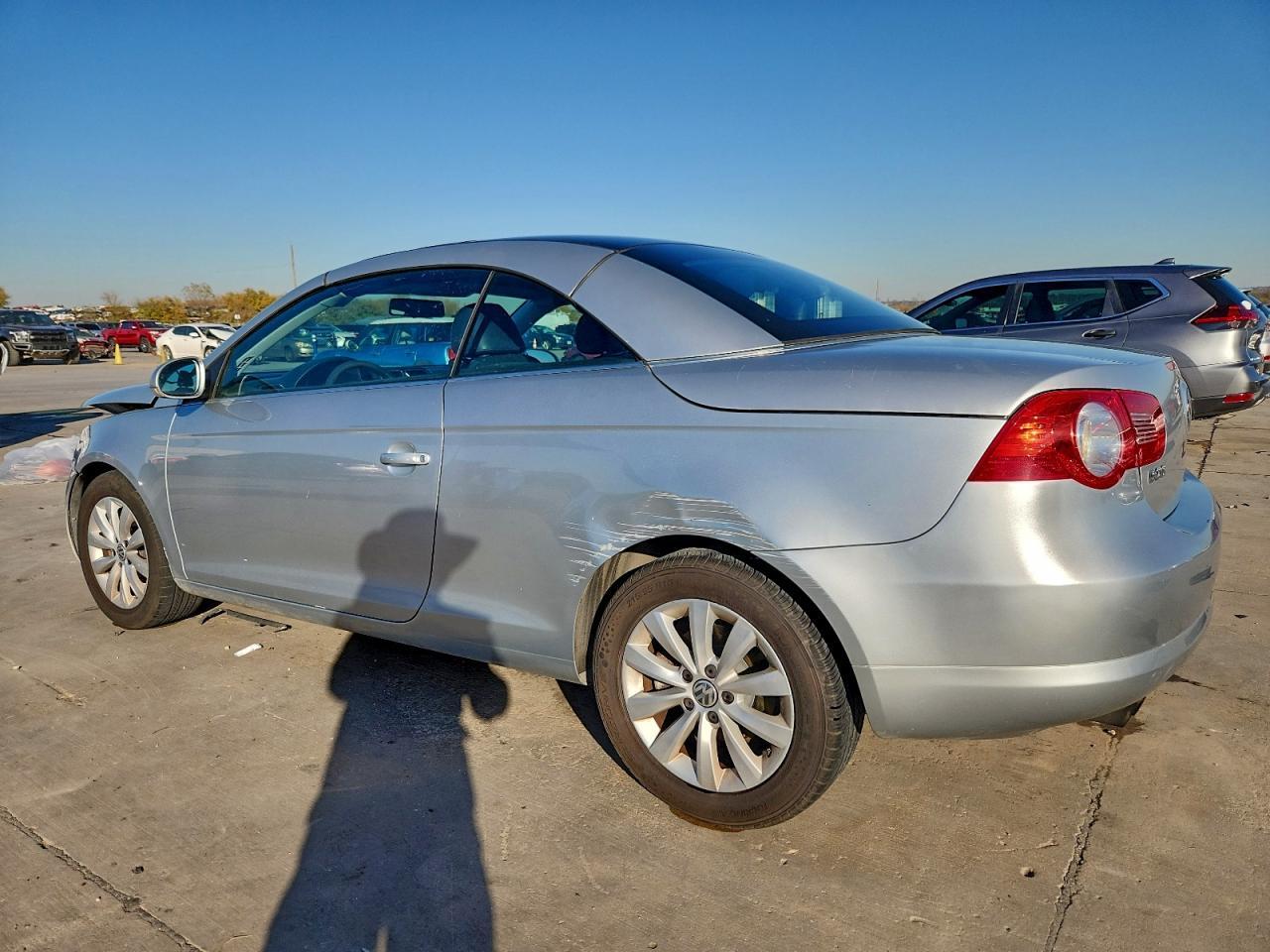 2007 Volkswagen Eos 2.0T - Фото 2
