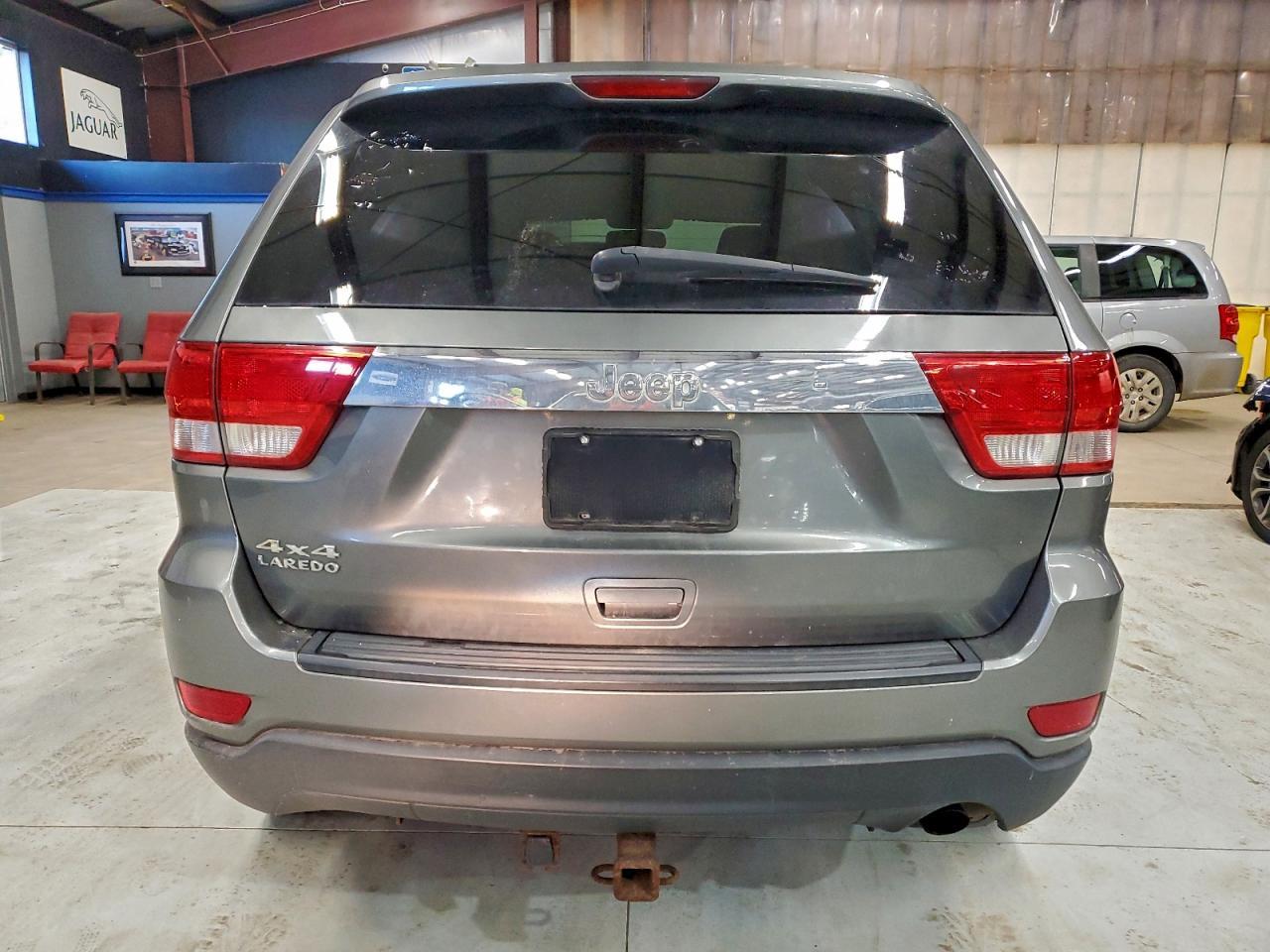 2012 Jeep Grand Cherokee Laredo - Image 6