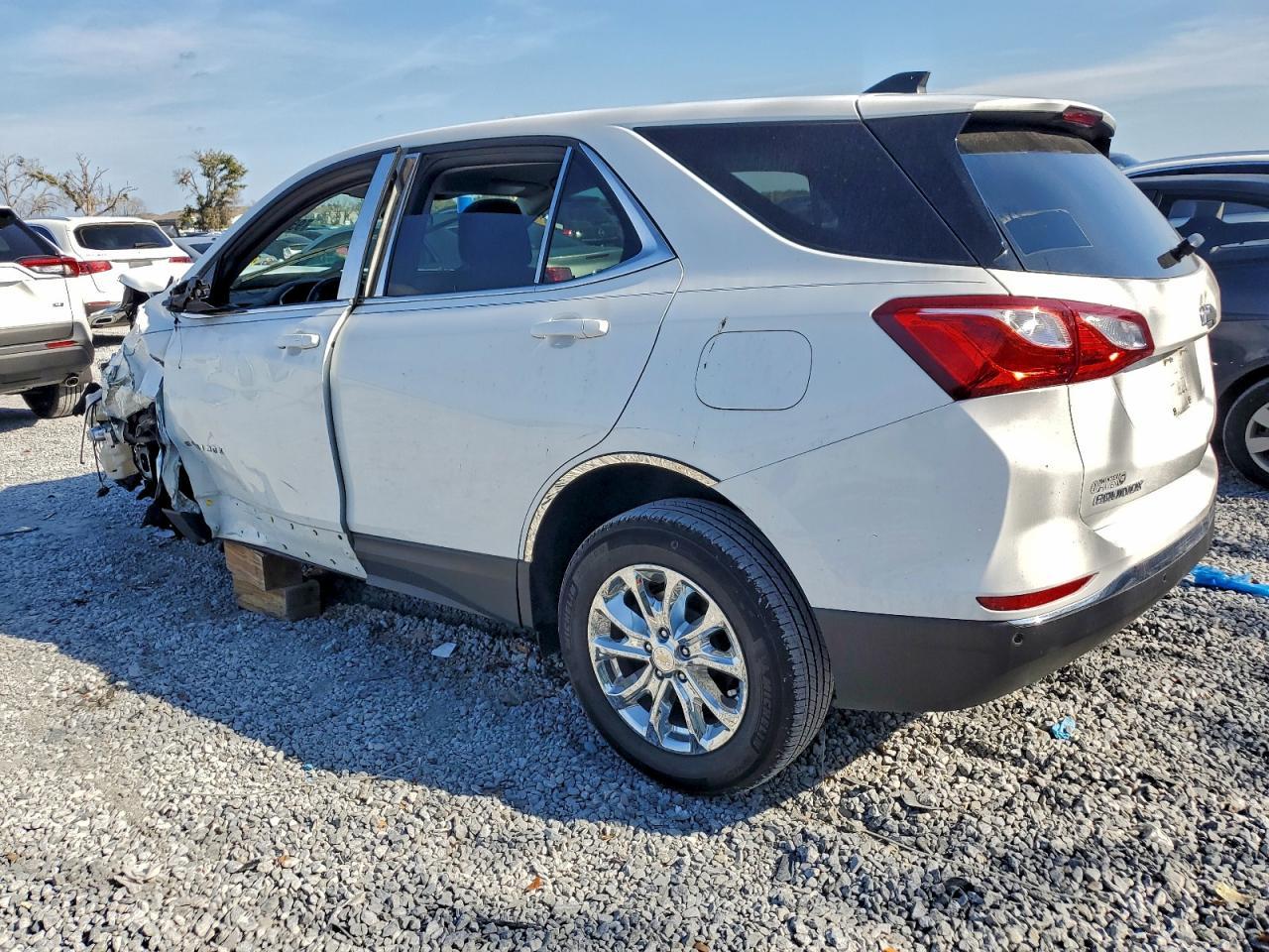 2021 Chevrolet Equinox Lt - Фото 2