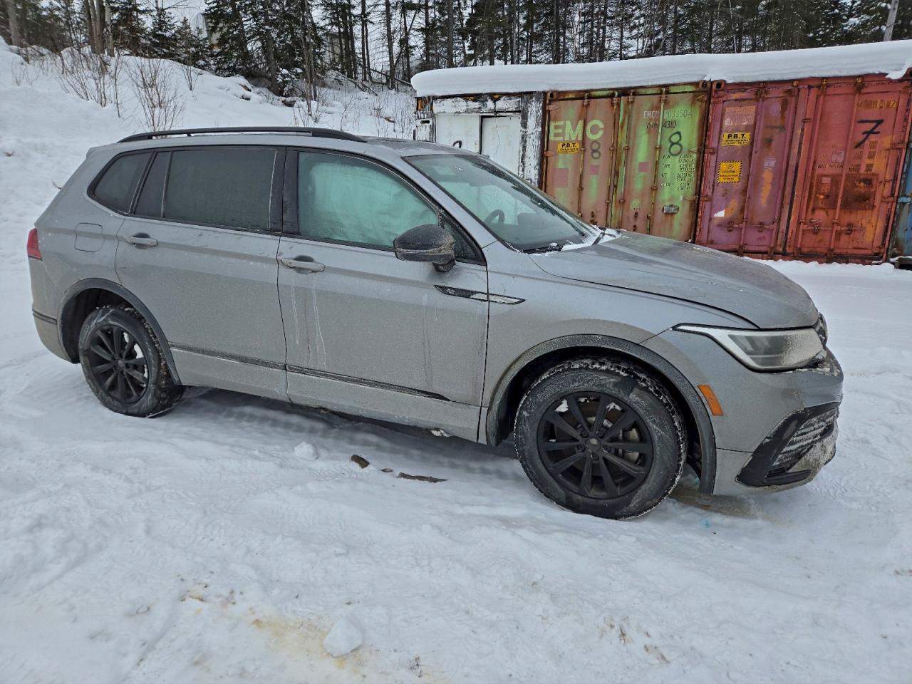 2023 Volkswagen Tiguan Se R-Line Black - Image 4