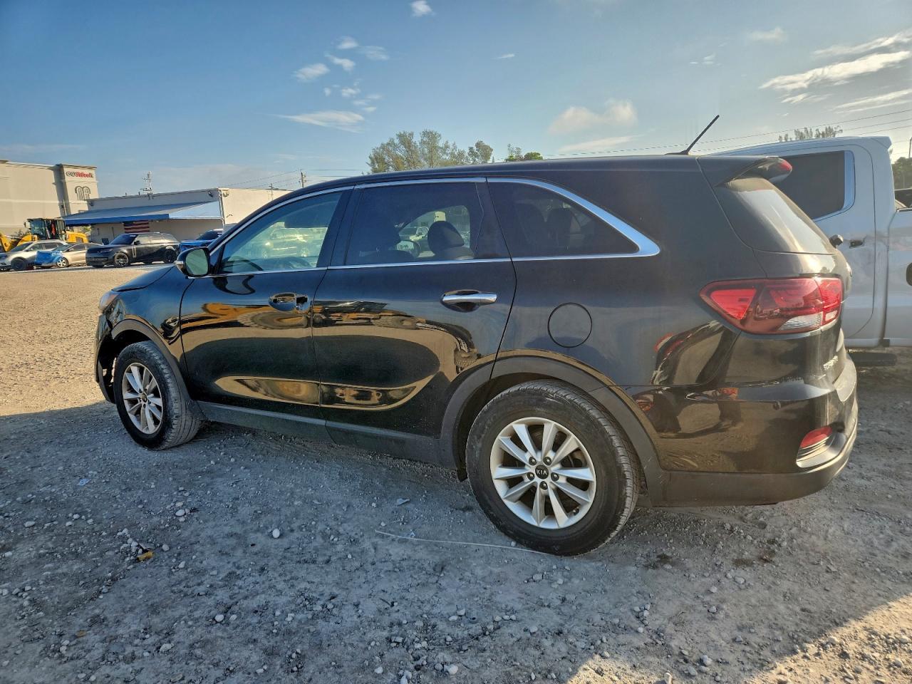 2019 Kia Sorento L - Фото 2