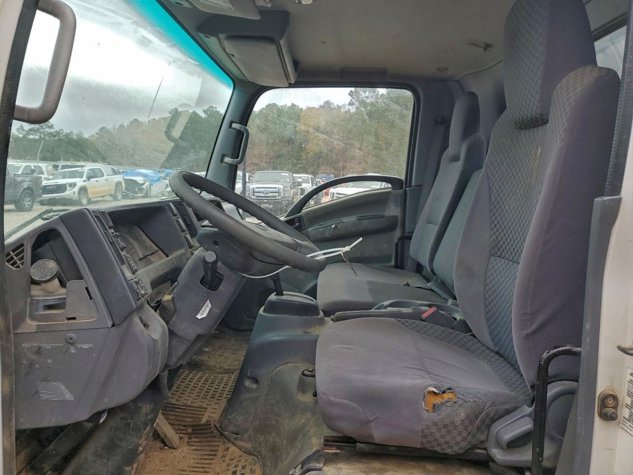 2013 Isuzu Npr Hd - Image 7