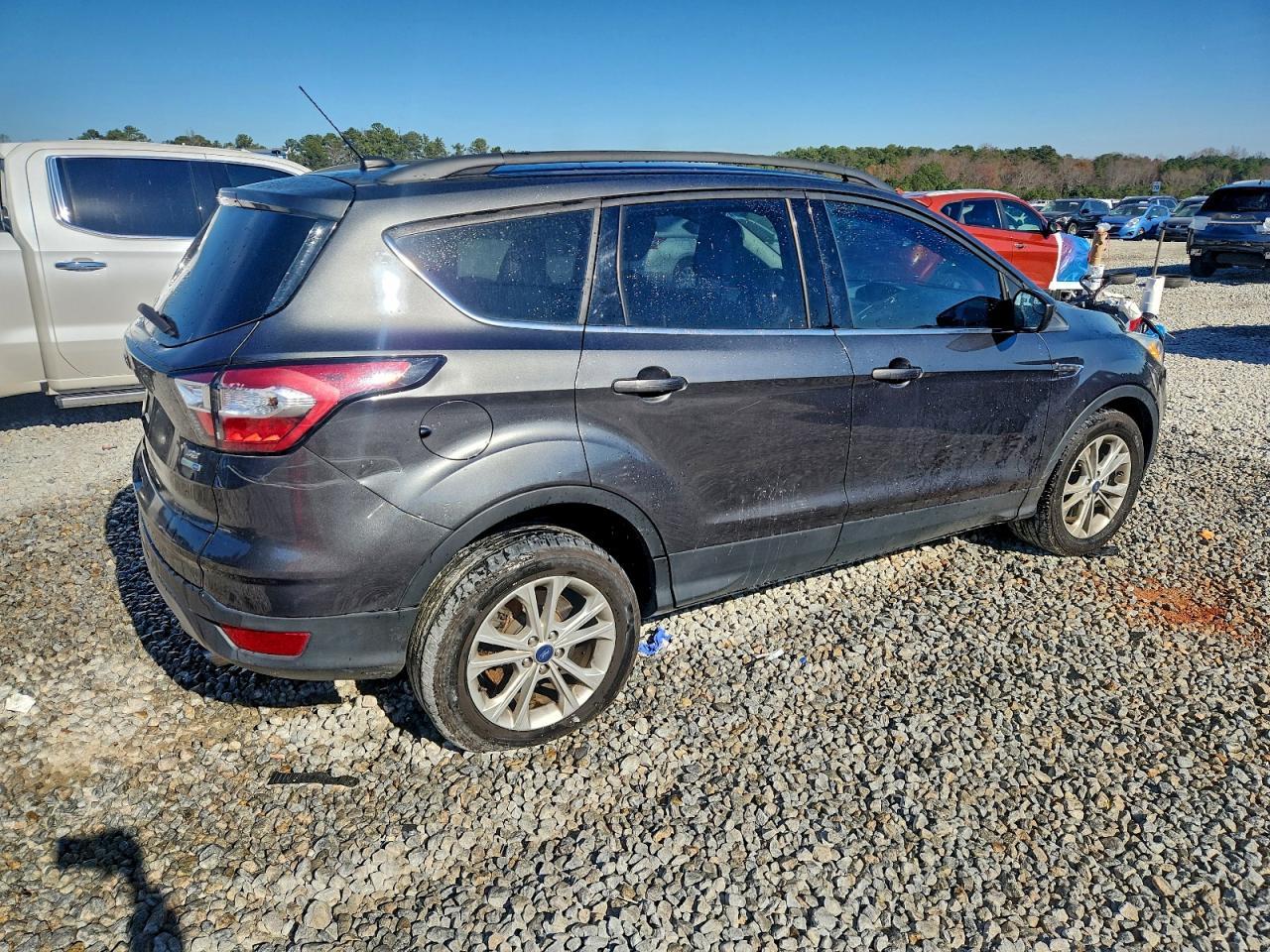 2018 Ford Escape Se - Фото 3
