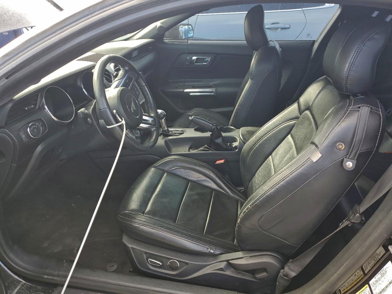 2016 Ford Mustang - Фото 7