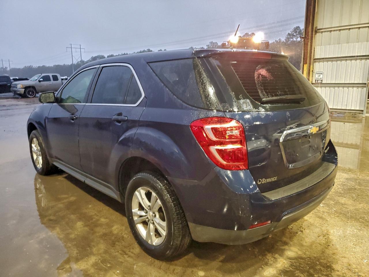 2016 Chevrolet Equinox Ls - Фото 2