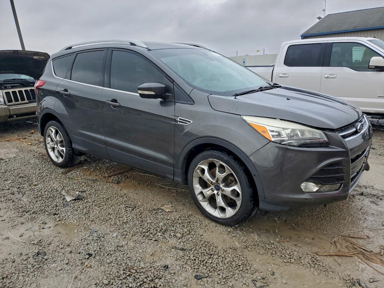 2016 Ford Escape Titanium - Фото 4