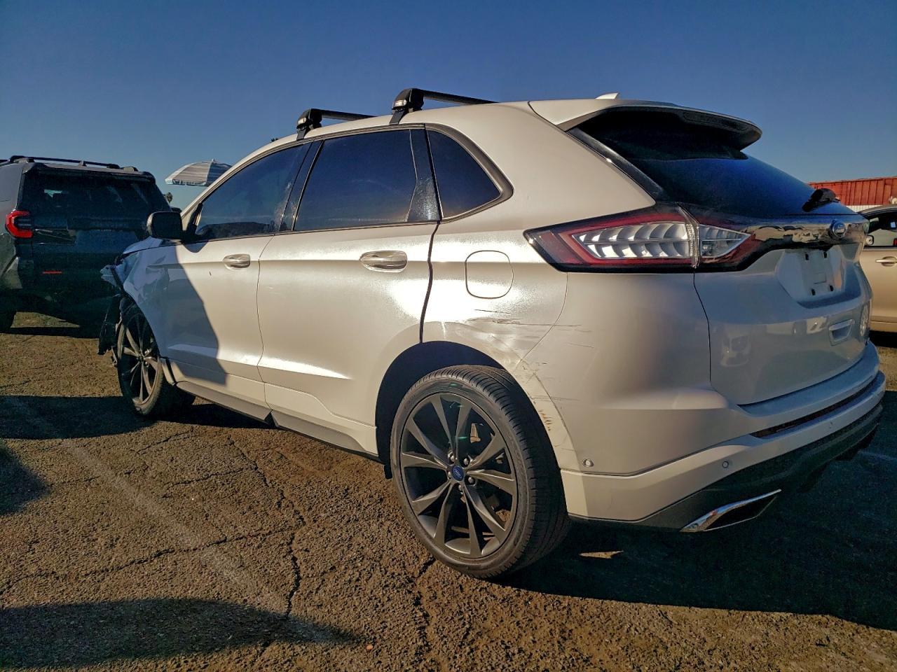 2015 Ford Edge Sport - Фото 2
